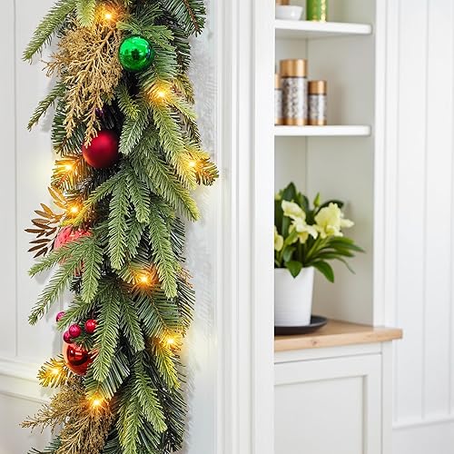 Miniatura 8 de Guirnalda de Navidad LED preiluminada de 9 pies con 20 bolas rojas, guirnalda de Navidad multifunción con 50 luces LED blancas cálidas para