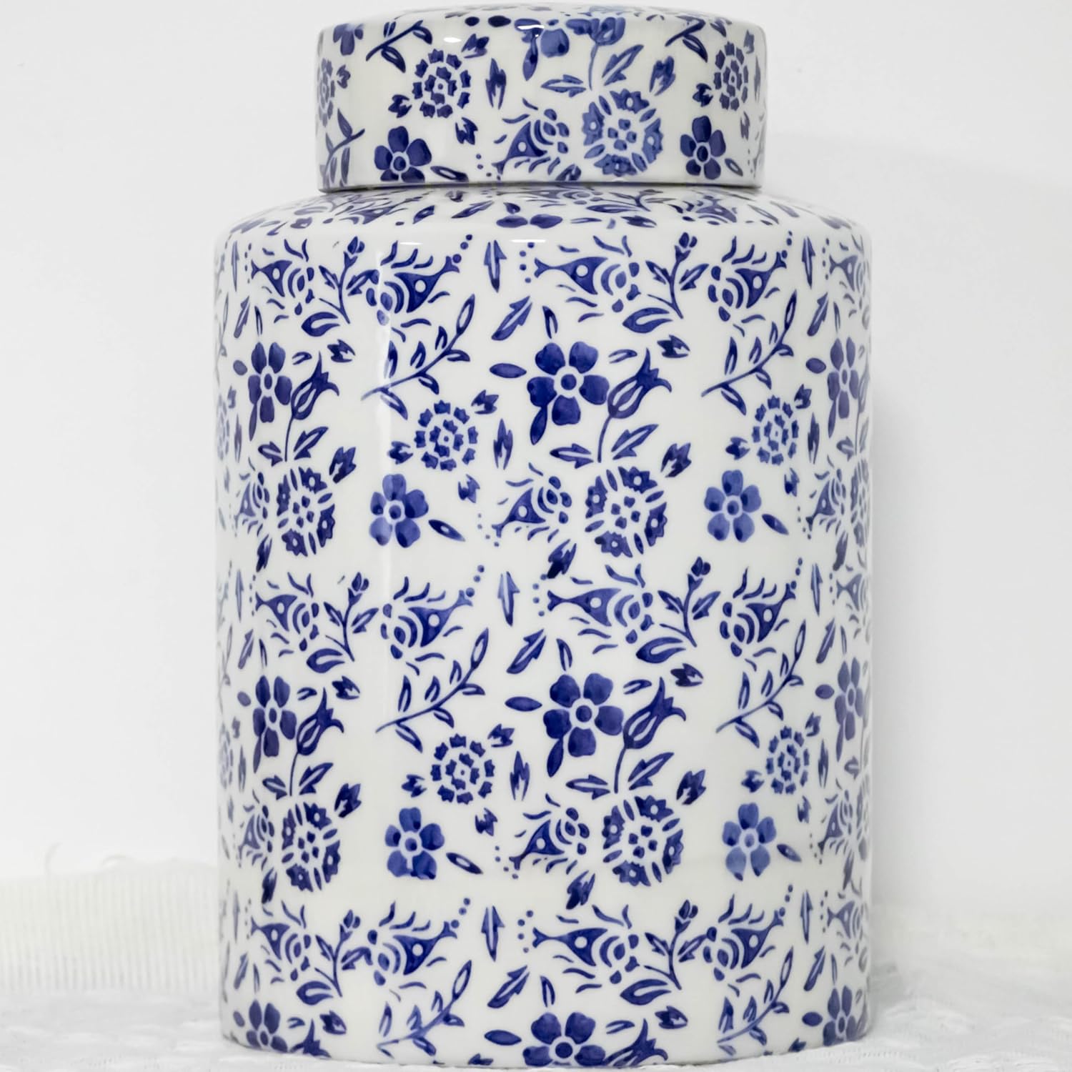 Blue & White Decorative Ceramic Ginger Jar with Lid, Floral Pattern (Large)