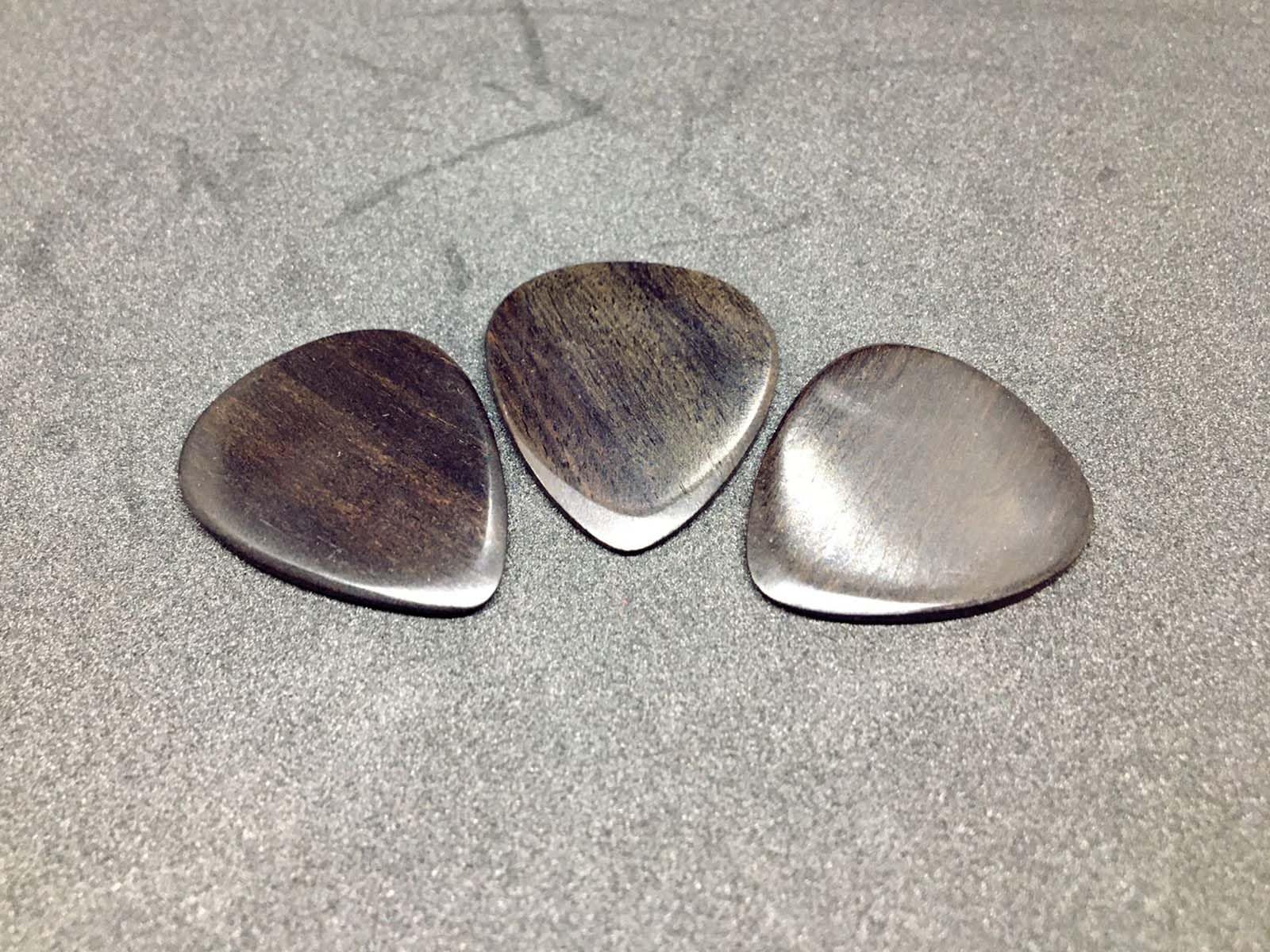 Plettri per chitarra in legno di ebano per chitarra acustica elettrica, nero, confezione da 4