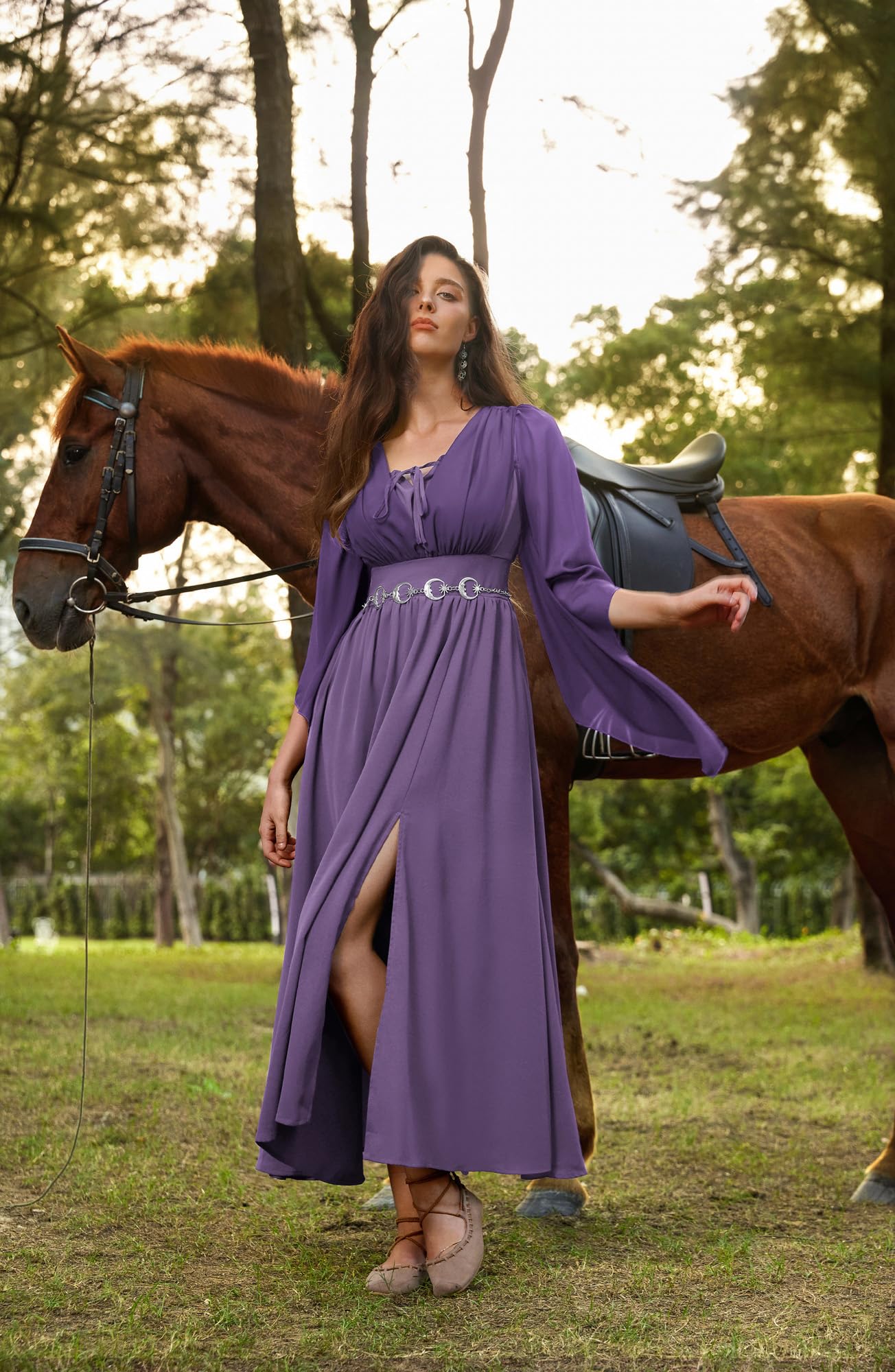 SCARLET DARKNESS Robe Renaissance à lacets 3/4 avec manches cloches fendues sur le devant, robes maxi médiévales à smocks pour femme
