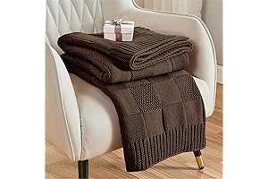 Delectable Knit Throw: Adorn Your Living Space with a Checkered Haven