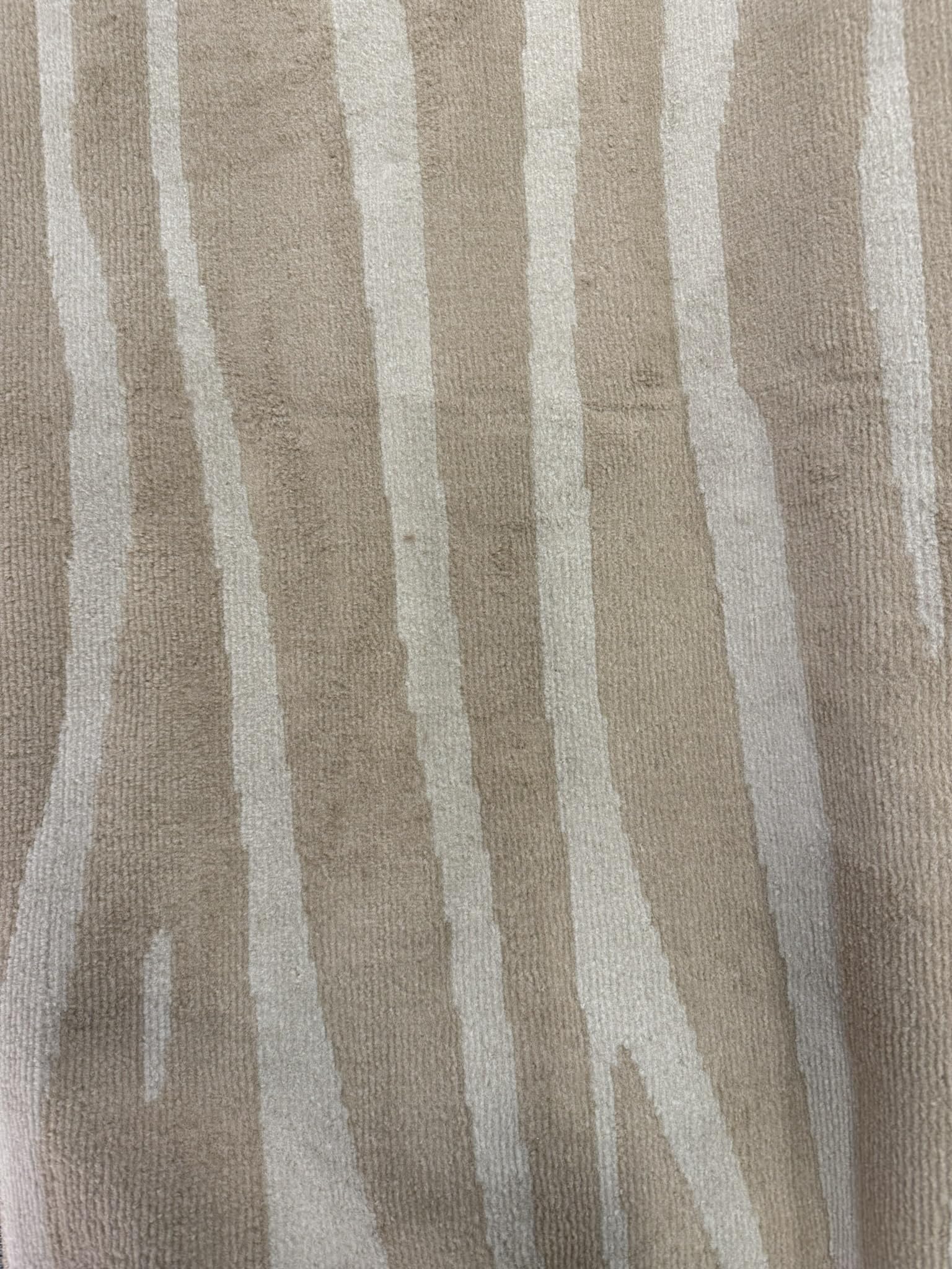 AVANTI TRENDSTORE - Casares - Comodo tappeto con motivo etnico, realizzato in polipropilene, morbido e piacevole al tatto, disponibile in vari colori e motivi. Dimensioni ca. 200x285x1,5 cm