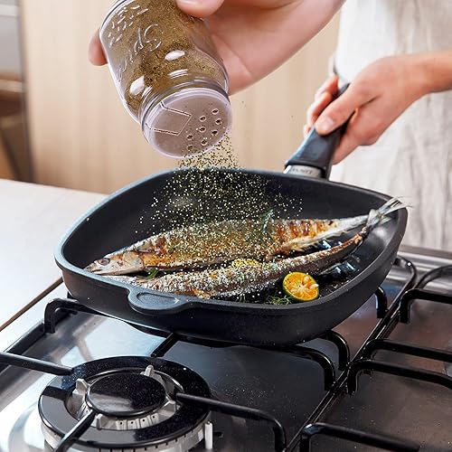 Miniatura 4 de Paquete de 30 frascos de vidrio de 4 onzas para especias, recipientes redondos vacíos con tapas de metal herméticas plateadas y tapa agitadora para