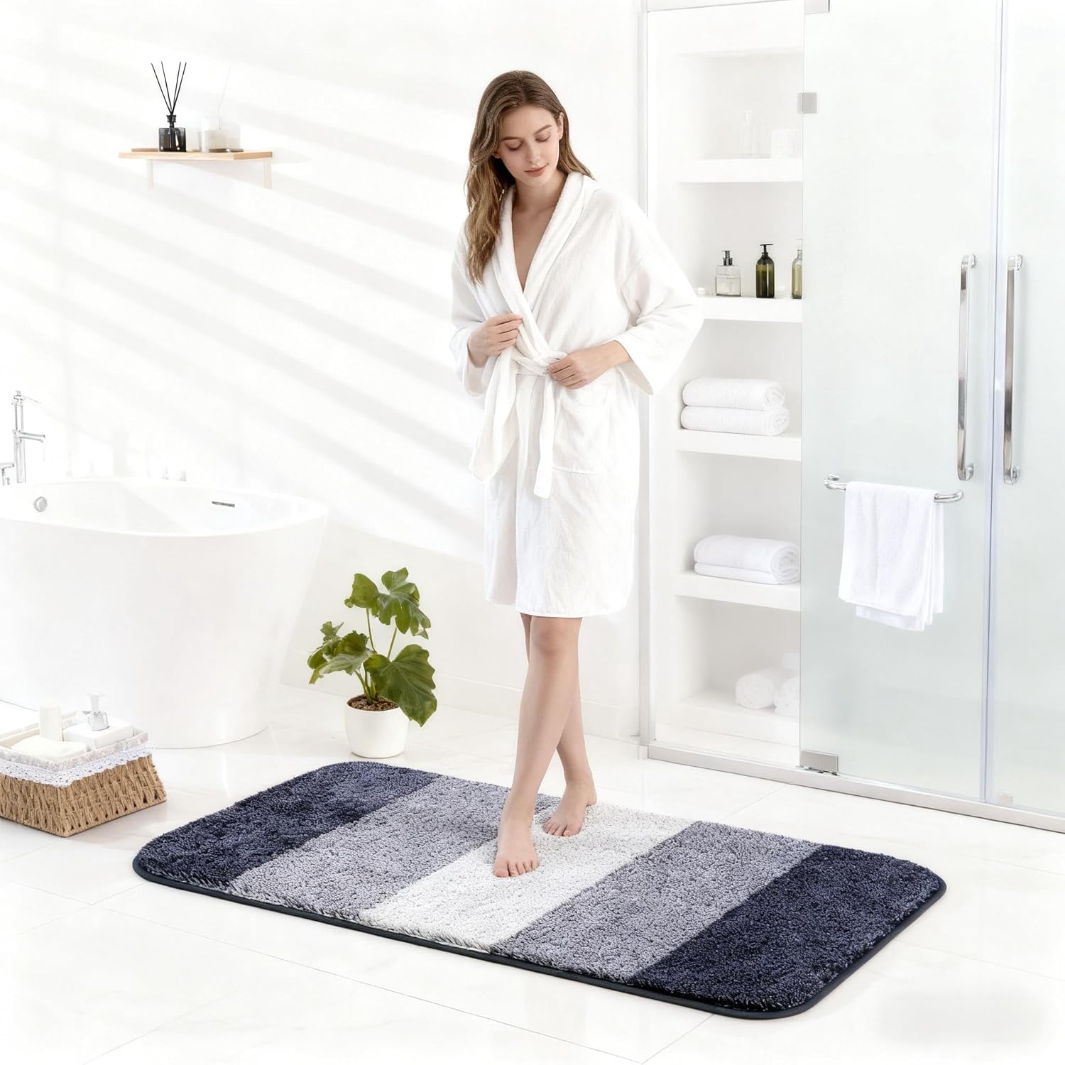 Exclusivo Mezcla Bathroom Rugs Mat 17x24, Extra Soft Non Slip Absorbent Water Microfiber Bath Rugs, Machine Washable Quick Dry Bath Mats for Bathroom Floor, Shower, Home Decor, Gradient Navy Blue - Image 5