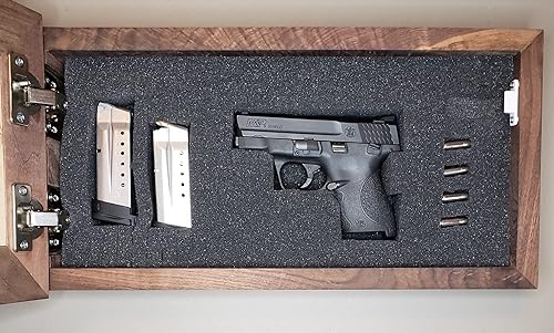 Miniatura 4 de Bellewood Designs Almacenamiento oculto para armas con versículo bíblico personalizado, seis estilos de gabinete de ocultación disponibles (Biblia