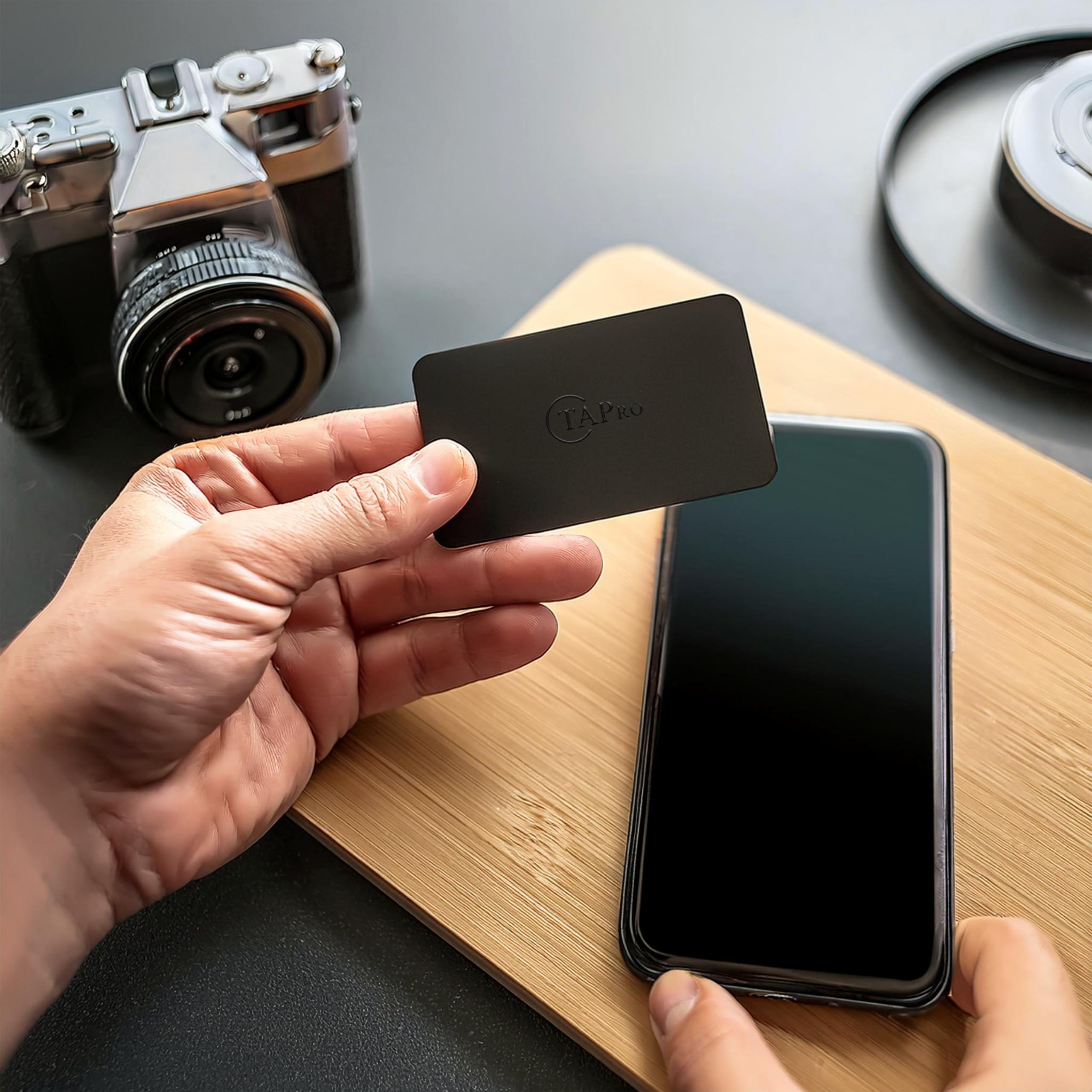 TAPro Digitale Visitenkarte – NFC & QR-Code Tippen, um kontaktlose Informationen zu teilen, keine App erforderlich, Smart-Kontaktkarte im Taschenformat für iPhone und Android