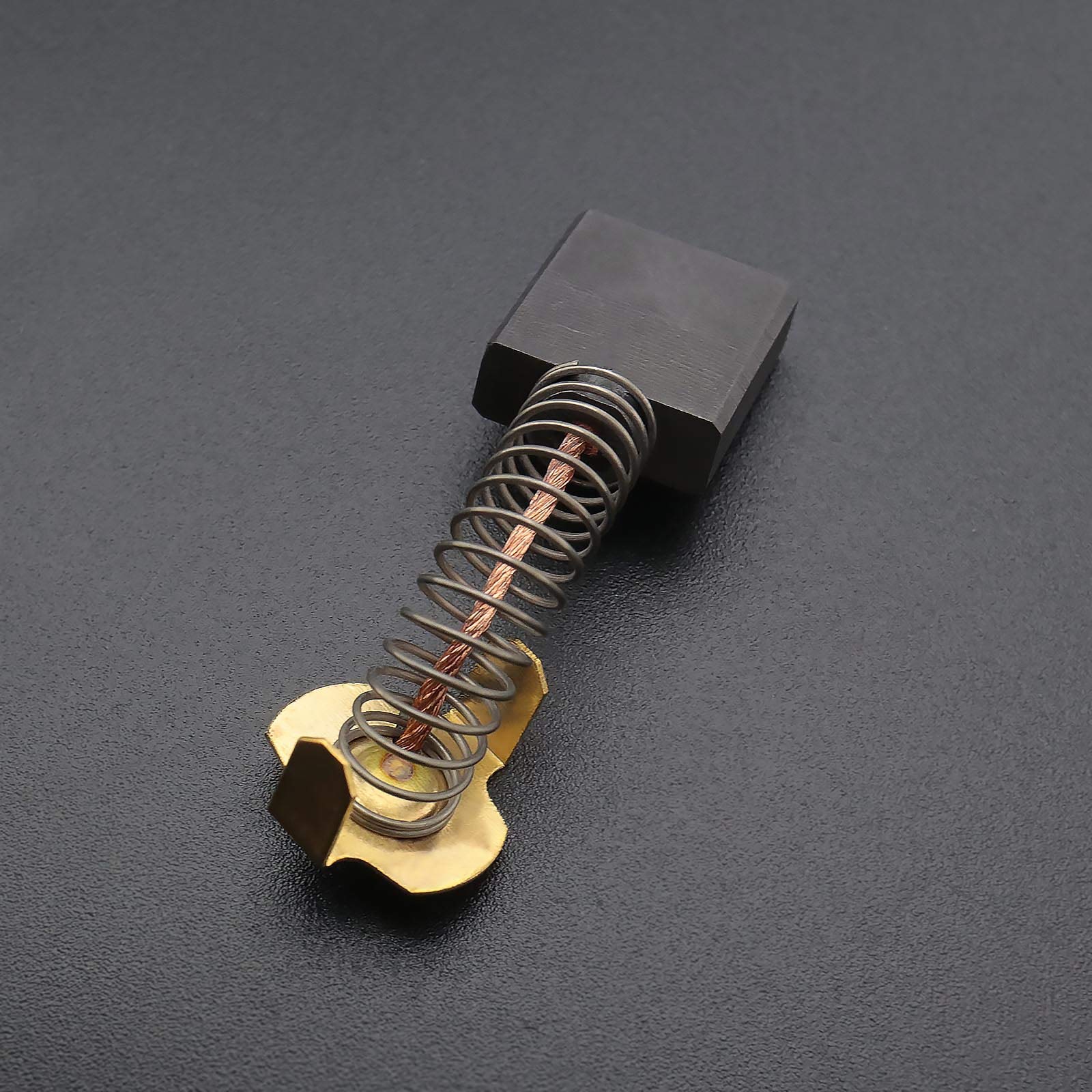 Brosses de carbone 6 x 16 x 18 mm compatible Titan TTB280DRH 1700 W lot de 2 paires