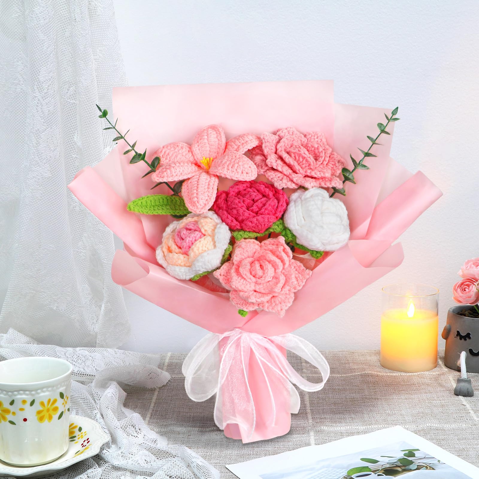 UXORSN Bouquet di fiori all'uncinetto Tessuti a mano Artificiali Rose tulipano Lavorati a Maglia Fiori Composizione Floreale Finta per Festa Della Mamma Anniversario Compleanno Laurea Regalo (Rosa)
