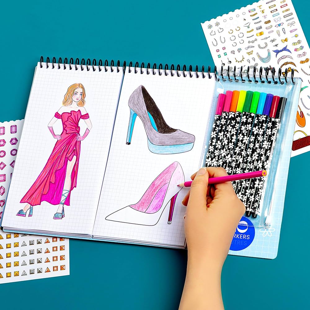 アート・デザイン・音楽 DRAWING FASHION Amazon.com: Fashion Angels Fashion & Accessory Design Sketch