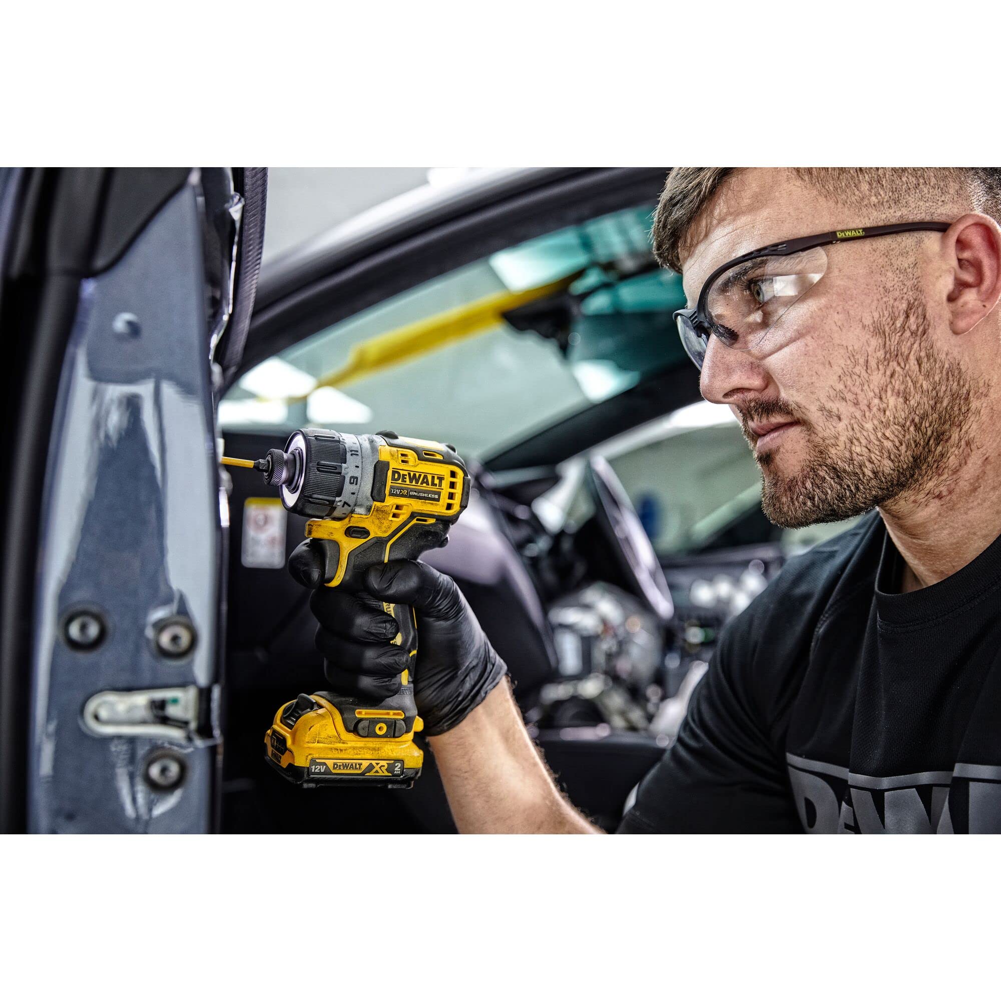 DEWALT DCF601D2-QW - Atornillador sin escobillas XR 12V 1/4" con 2 baterías Li-Ion 2Ah y maletín TSTAK
