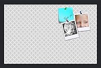 Vista 67 de PinPix Tablero de anuncios de corcho de 20 x 14 pulgadas. Este tablero decorativo enmarcado viene con diseño de círculos B W y un marco negro