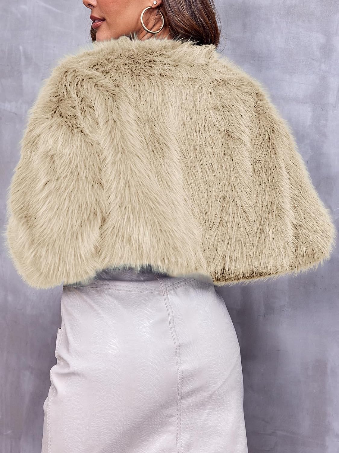 Danedvi Women's Fashion Cropped Faux Fur Jacket Long Sleeve Open Front Cardigan Casual Fluffy Parka Shaggy Short Coat - Image 4