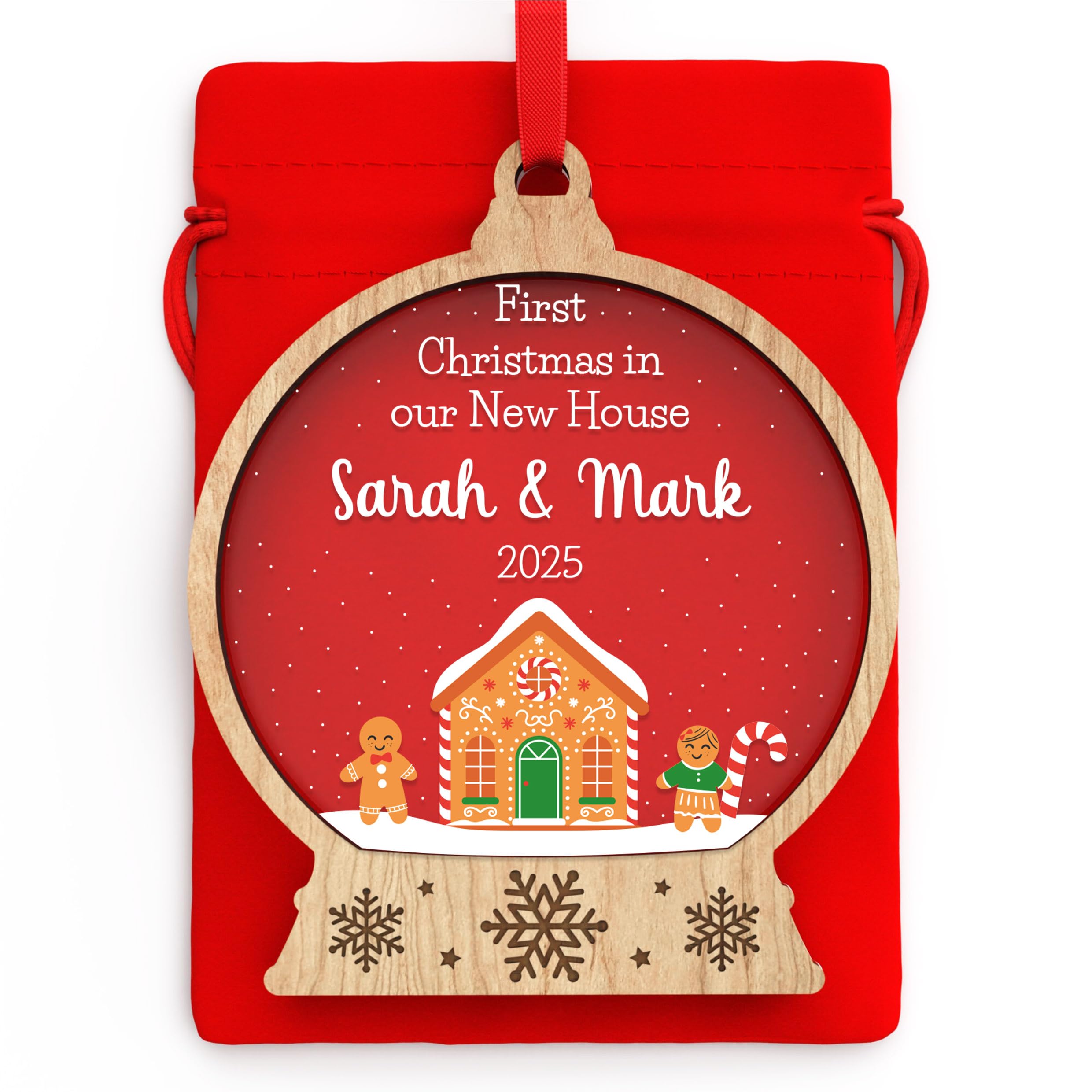 Beecreative Personalised First Christmas In Our New House Bauble Tree Decoration - 1st Xmas New Home Ornament - Gingerbread Couple Home With Red Bag