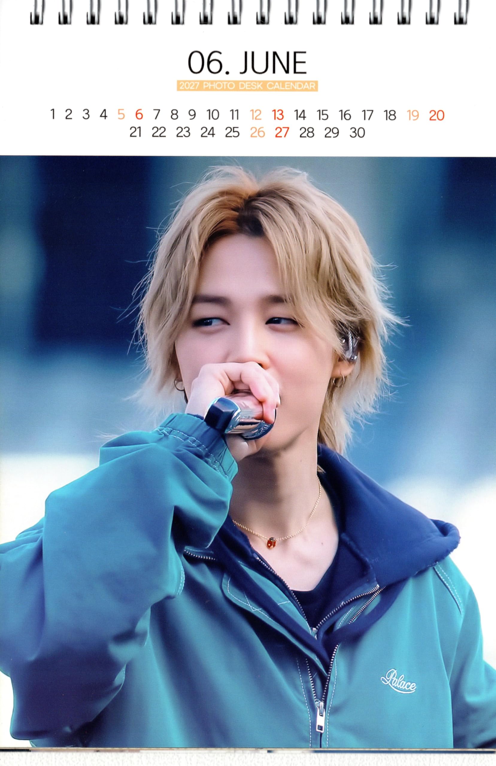 BTS JIMIN 2019年フォトデスクカレンダー Amazon.co.jp: Jimin Tabletop Calendar (Photo Collection Calendar