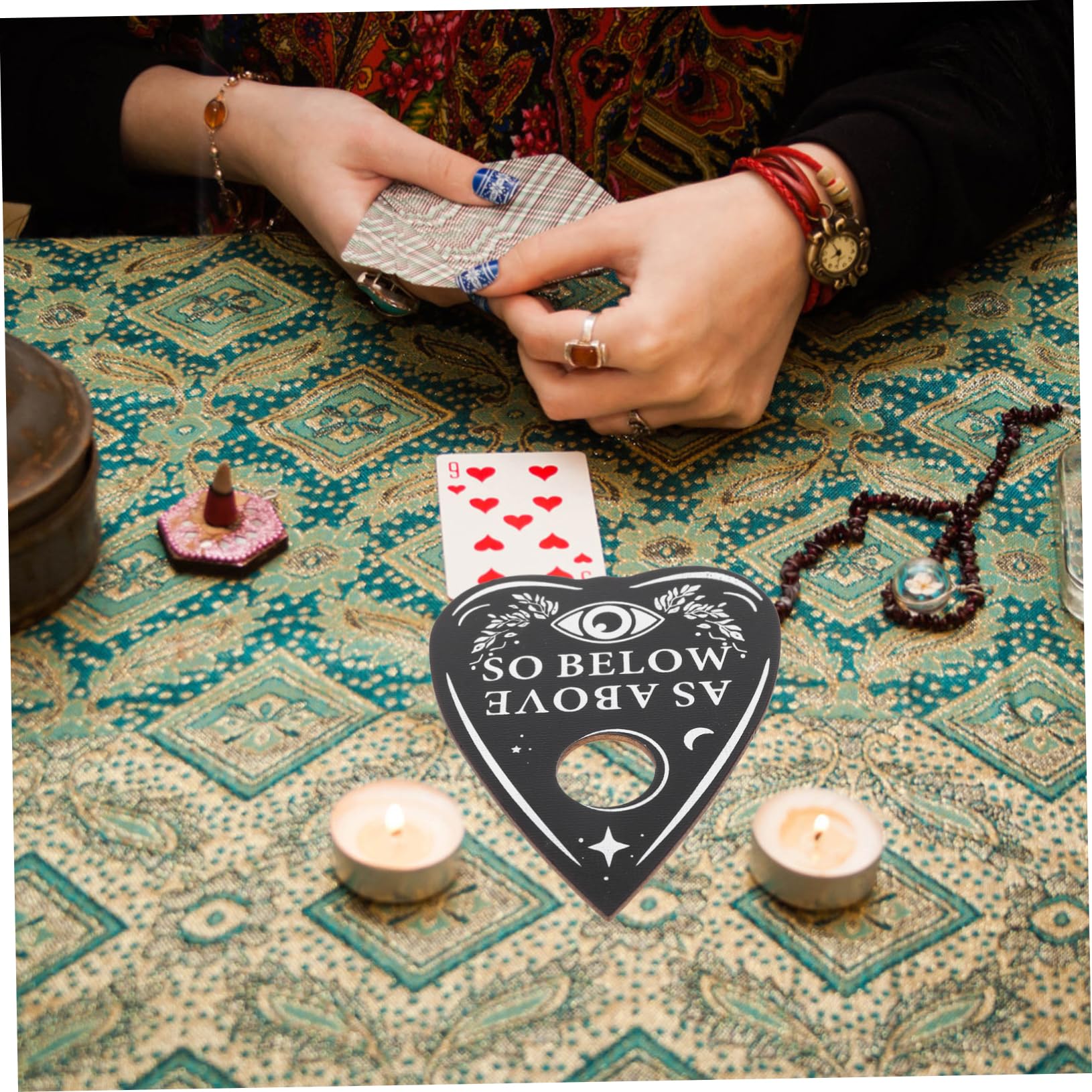 KOMBIUDA Pendulum Divination Board Heart Pattern Wooden Tarot Board Altar Supplies Perfect for Psychics