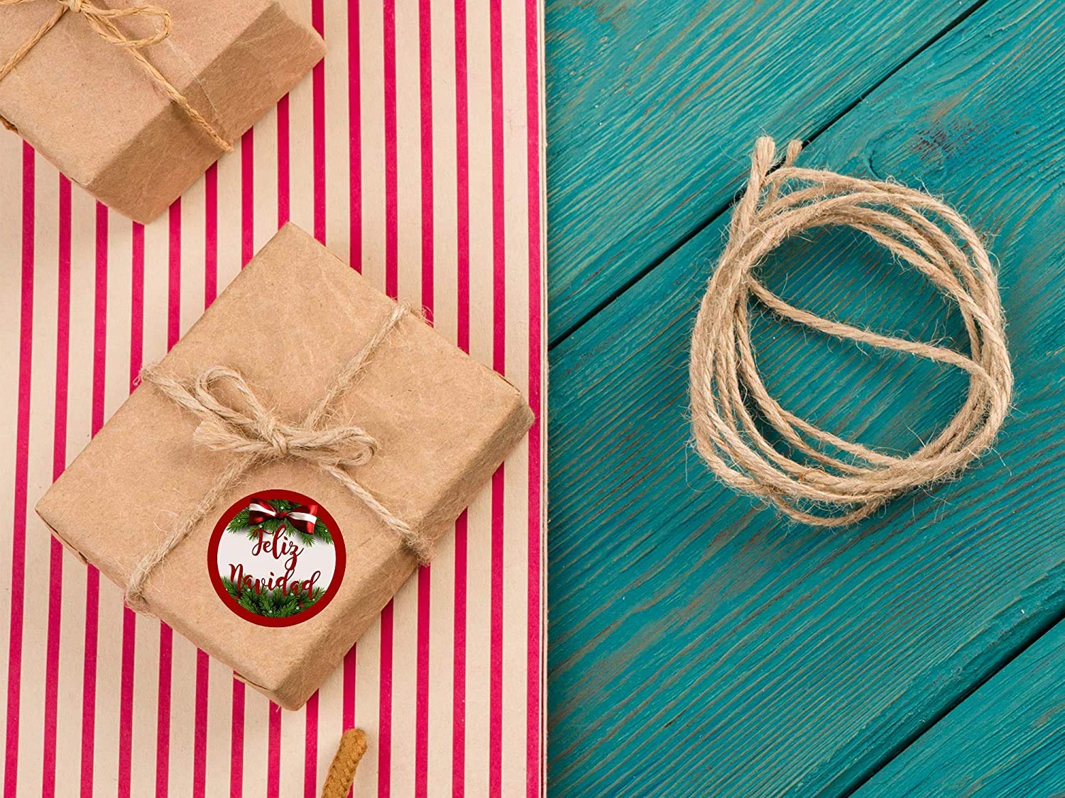 Oedim Rollo Bobina con 500 Etiquetas para Regalos Feliz Navidad | 4cm de diámetro | Fabricadas en Polipropileno Blanco Adhesivo |