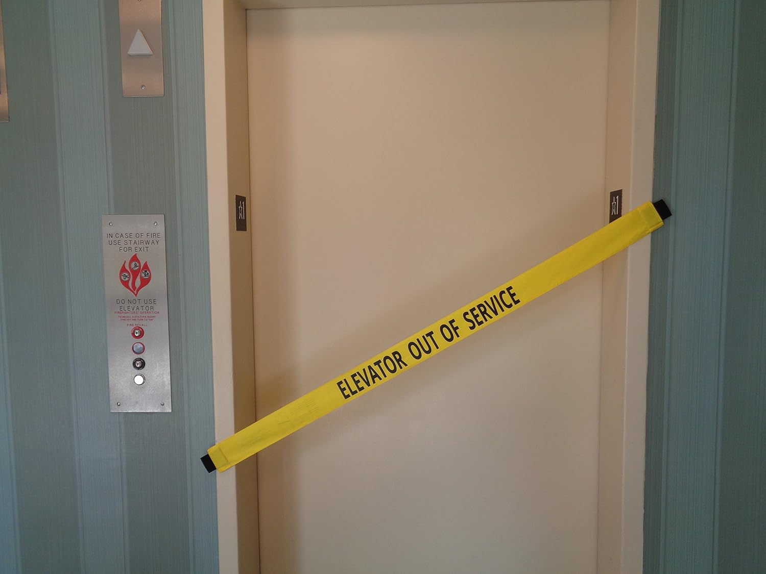 Elevator Out of Service - Nylon Banner with Magnetic Ends