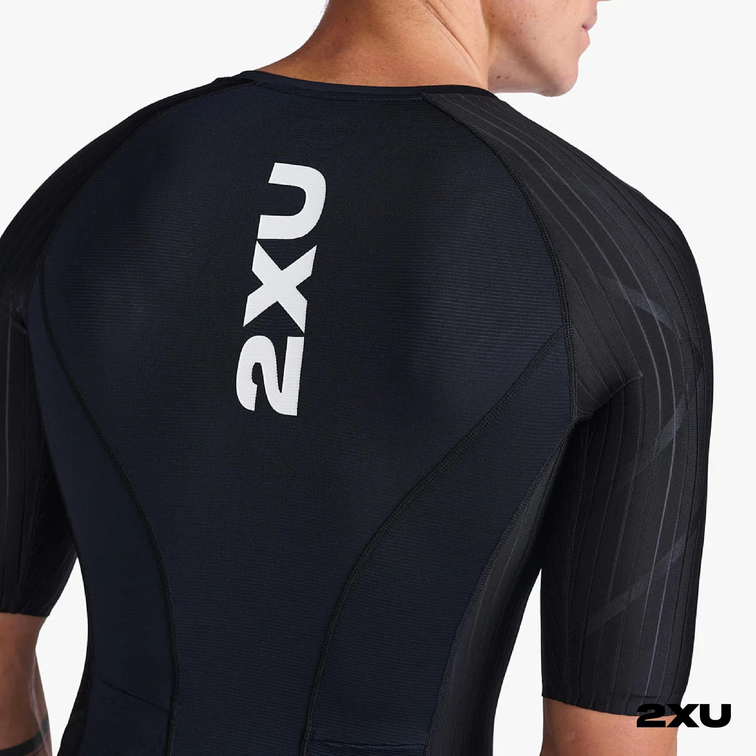 2XU Traje trisuit Aero con cremallera frontal para hombre, negro/blanco, talla S