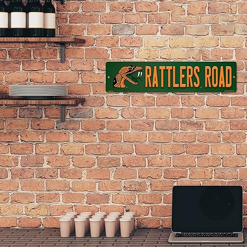 Vista 464 de Rico Industries Letrero de plástico de la NCAA de plástico de 4 x 16 pulgadas Alternativo