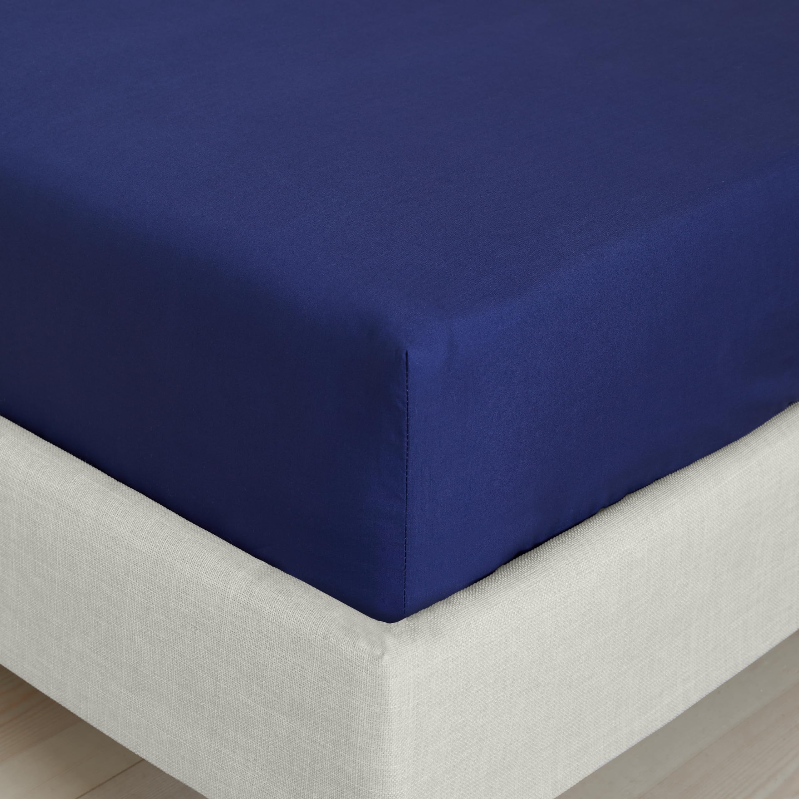 200 Thread Count 100% Cotton Extra Deep Fitted Sheet