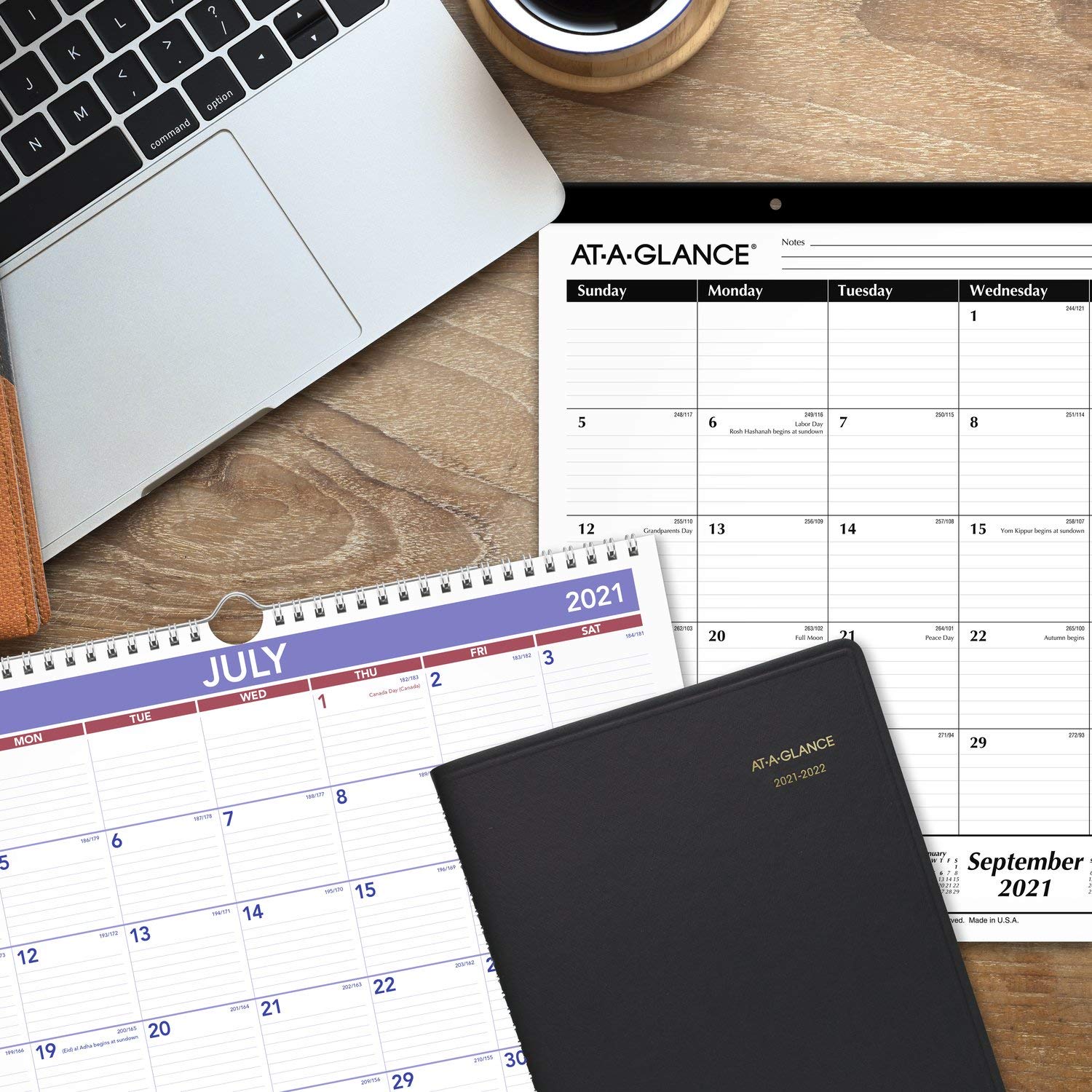 Agenda accademica 2021-2022, At-A-Glance Planner mensile, 22,9 x 27,9 cm, grande, per scuola, insegnanti, studenti, nero (7007405)