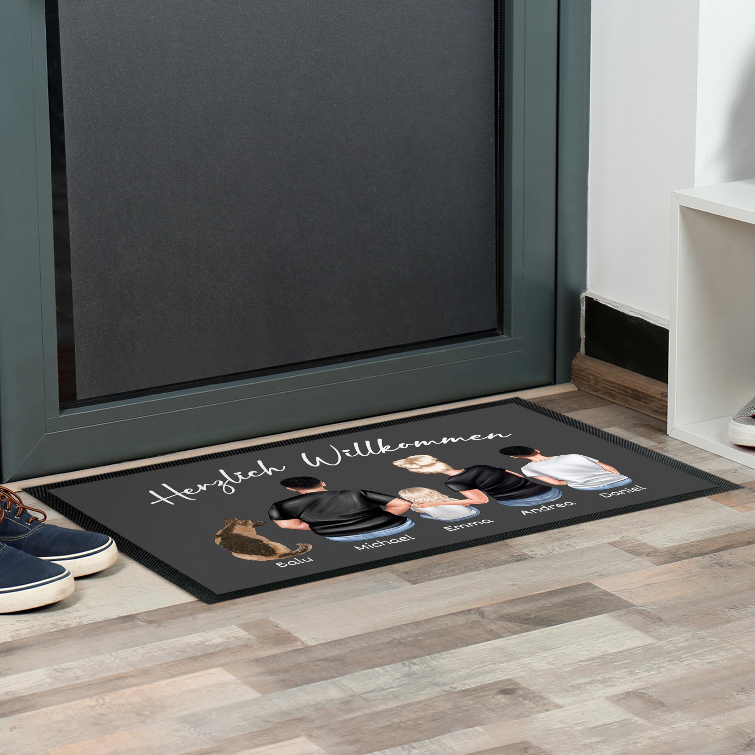 True Statements Personalisierte Fußmatte Familie mit Hund Katze Namen 50 x 75 cm rutschfest