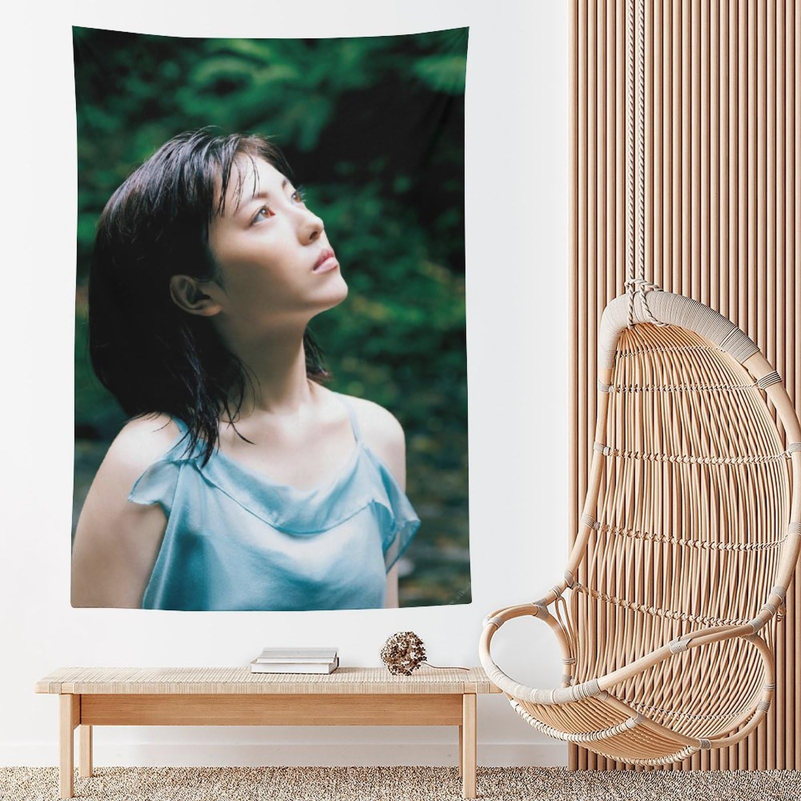 Amazon.co.jp: 浜辺美波 写真ポスター (38) タペストリー 装飾 絵 壁