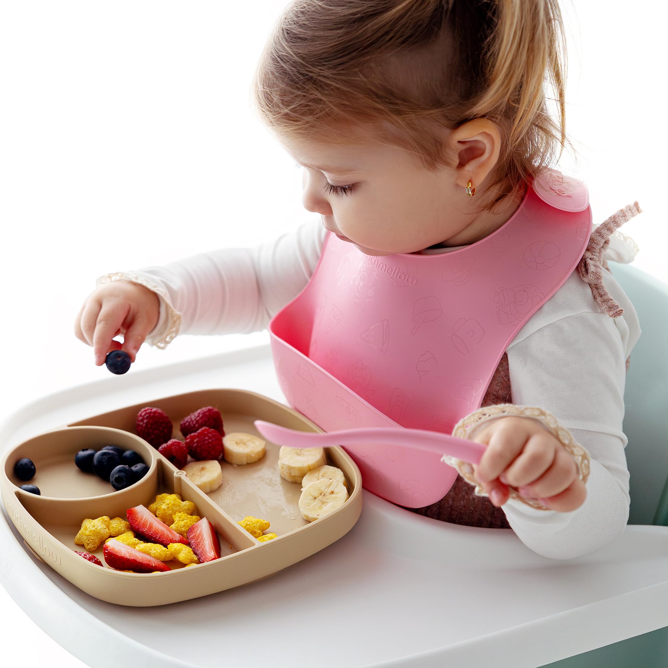 Muchmellow - Set Pappa Silicone MADE IN ITALY 4 Pezzi, Ciotola con Ventosa Anticaduta, Piatto, Cucchiaio, Bavaglino Regolabile, Svezzamento, Plastic Free, BPA Free, Lavabile Lavastoviglie (Blu)