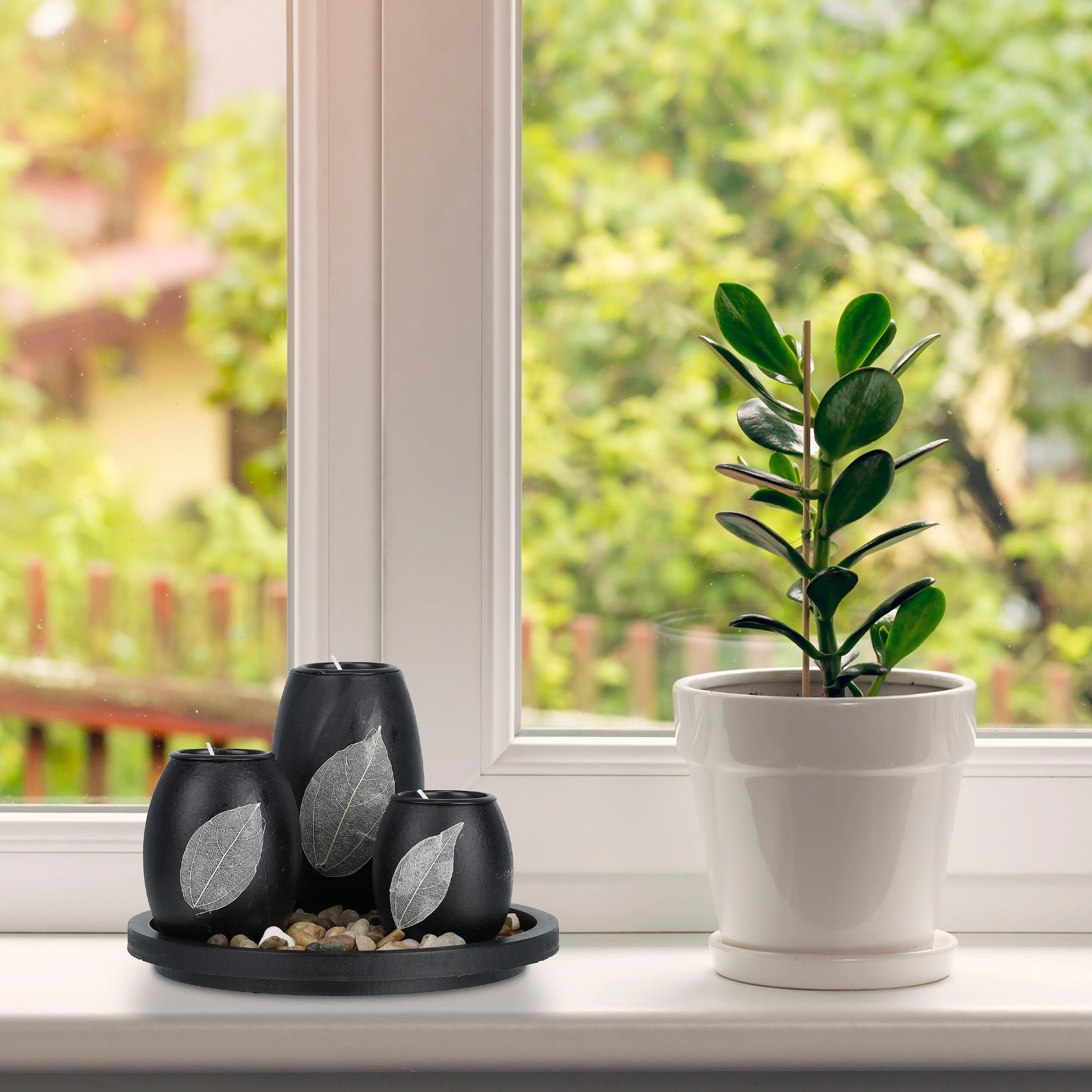 Relaxdays Set Portavelas con Bandeja y Piedras Decorativas, Ø 19,5 cm, 3 Velitas, Decoración de Mesa, Negro/Marrón
