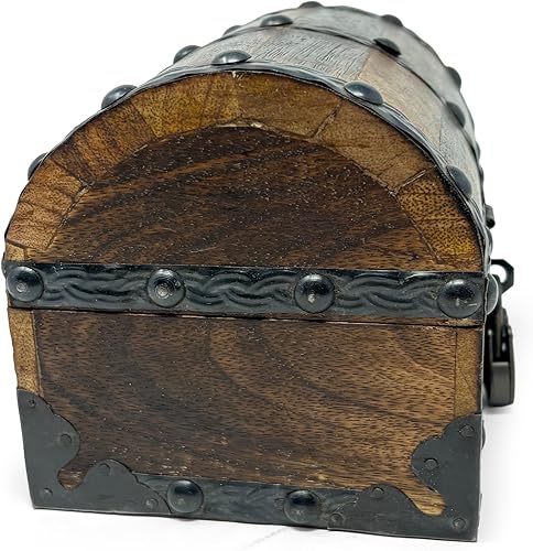 Miniatura 5 de Nautical Cove Cofre del tesoro de madera con acabado envejecido con remaches decorativos y tiras de hierro de refuerzo con cerradura y llaves de