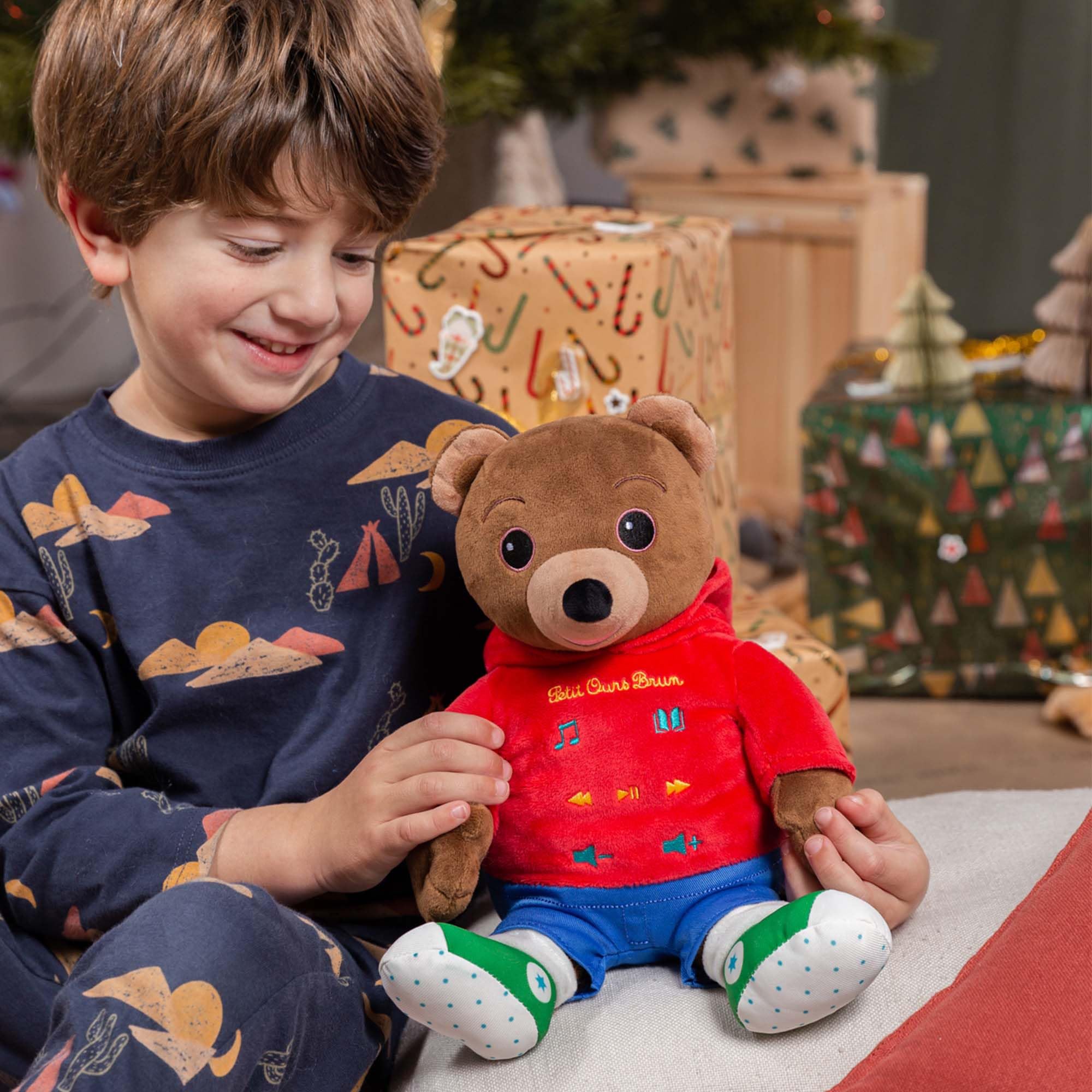 Peluche Interactive Petit Ours Brun 50 Ans 28 cm Marron Rouge Boîte Cadeau Version FR