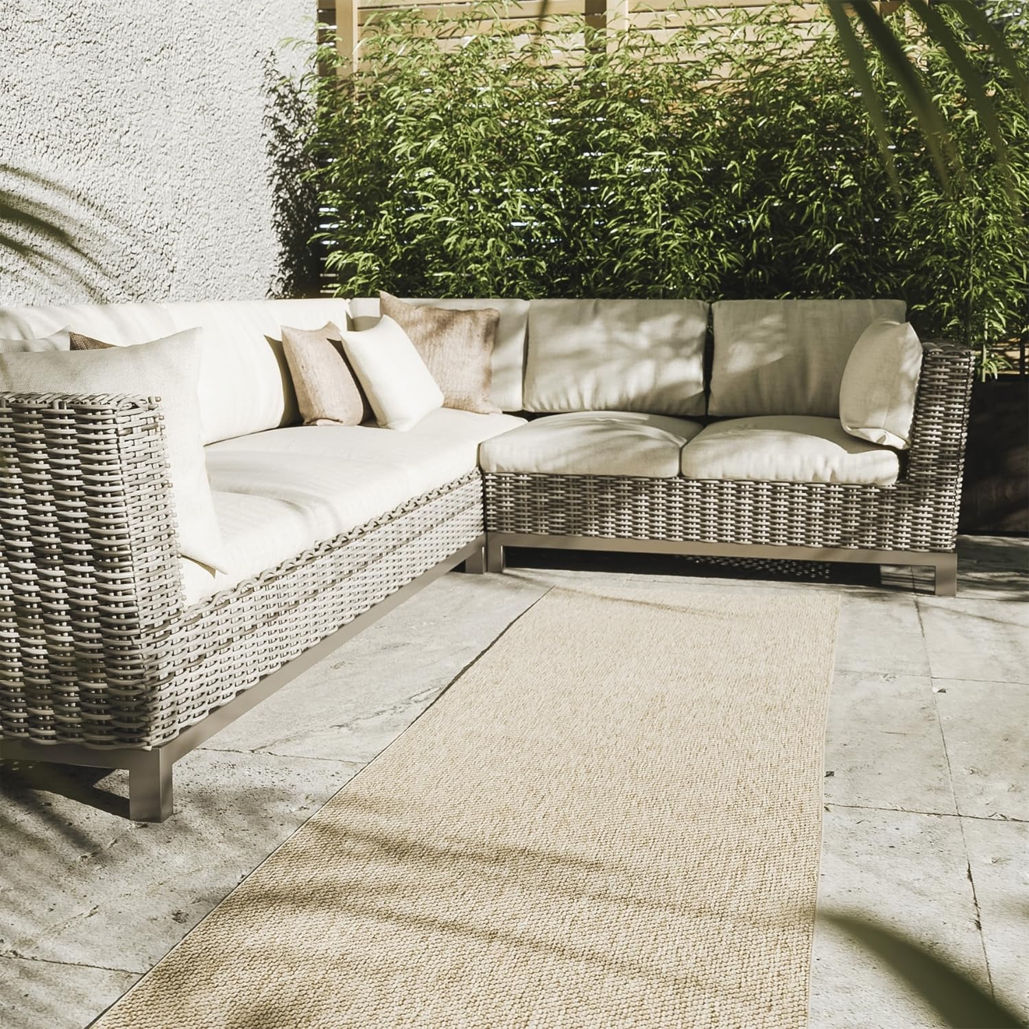 Interiyou Outdoor Teppich Wetterfest Asti - Läufer 80x300 cm Taupe - Jute Optik - Wasserfest für Balkon, Terrasse, Garten - Outdoorteppich passend auch für Wohnzimmer, Schlafzimmer und Küche