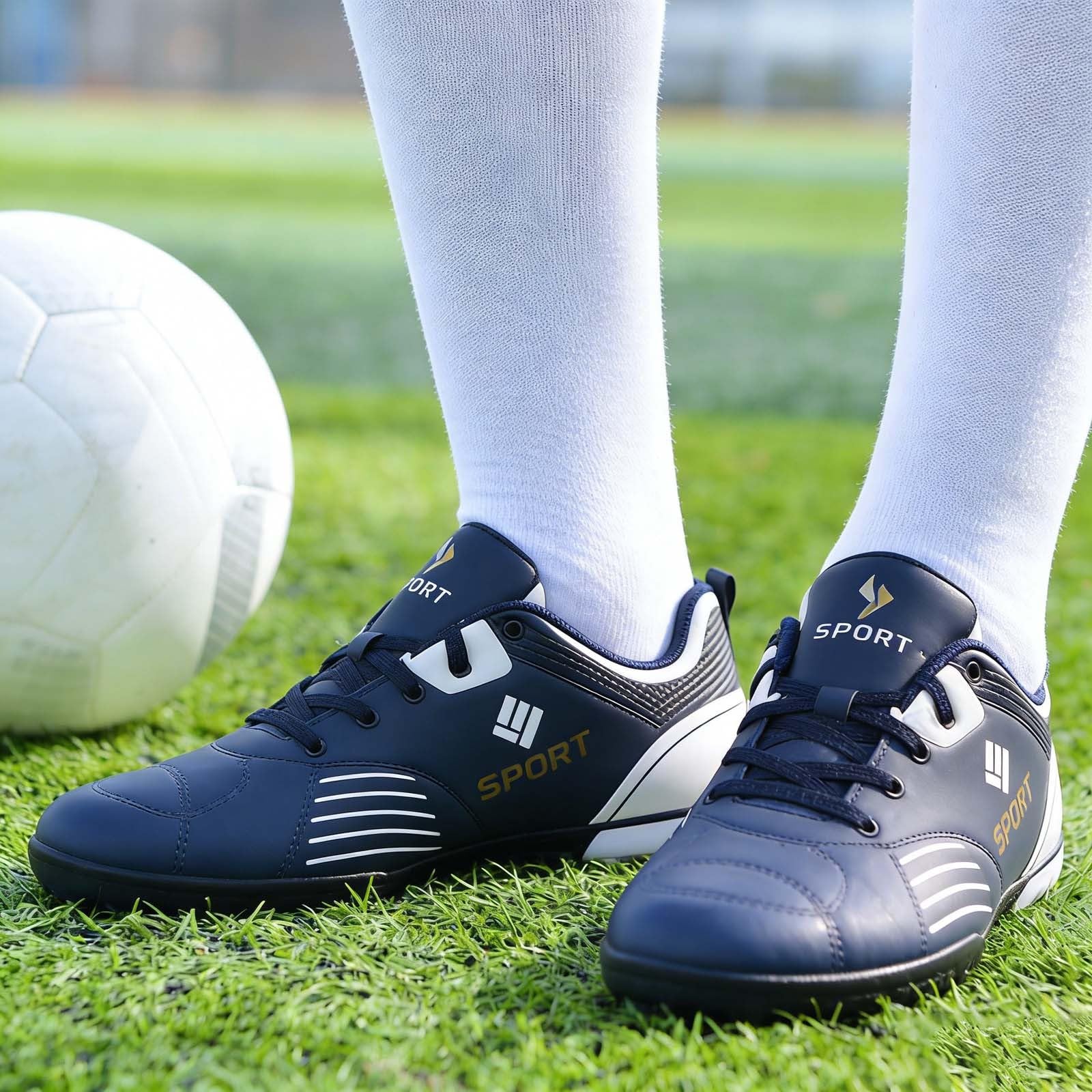 Scarpe da Calcio Uomo Ragazzo Senza Tacchetti 38-44 EU in Pelle Sintetica con Lacci Scarpe Uomo Sportive Impermeabile Antiscivolo Sneakers Casual Comode per Allenamento Indoor e Outdoor,