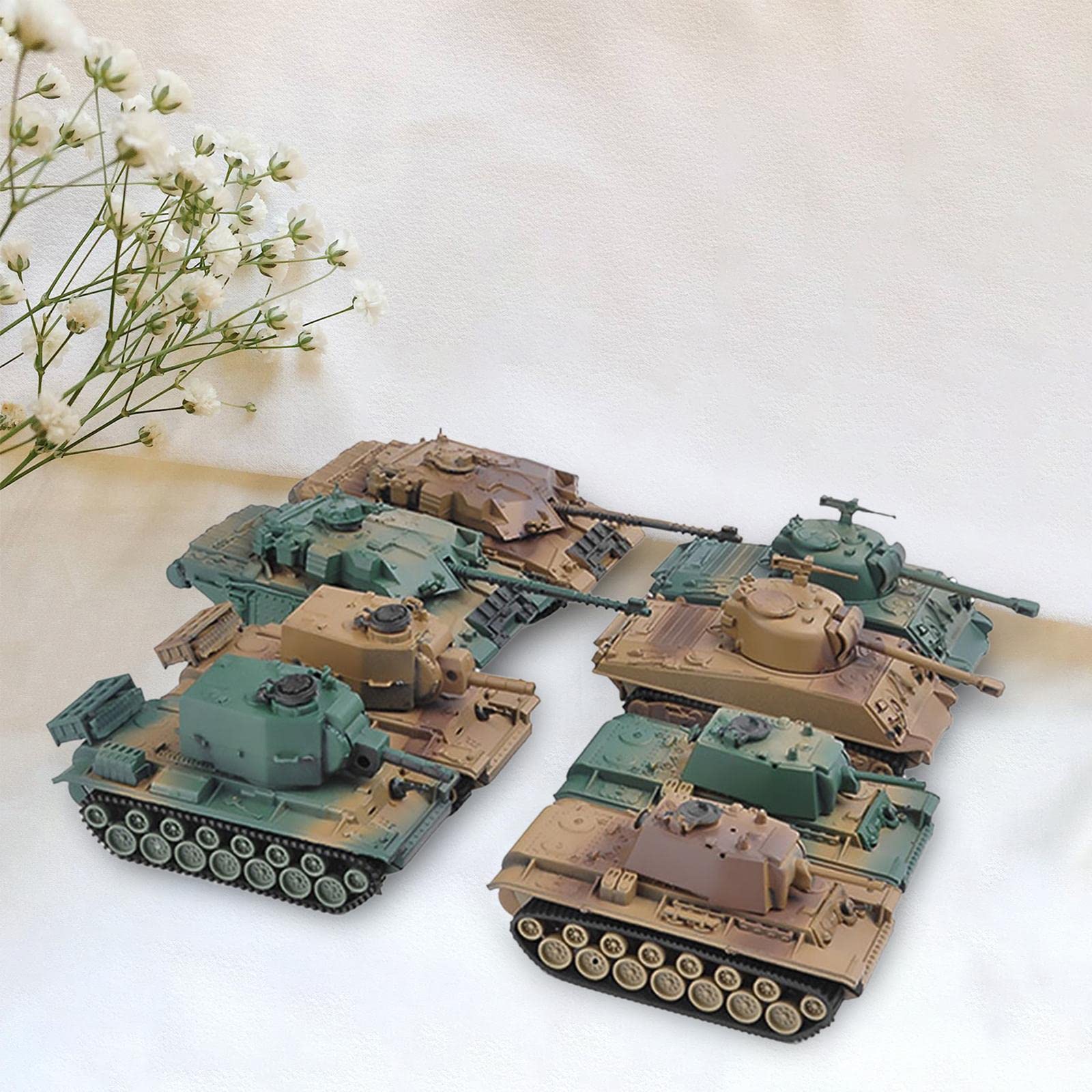 yotijay Set di 8 Kit di Carri Armati in plastica 1:72 da assemblare Collezioni di Puzzle Set da Gioco Modello Fai-da-Te Ornamenti per Carri Armati