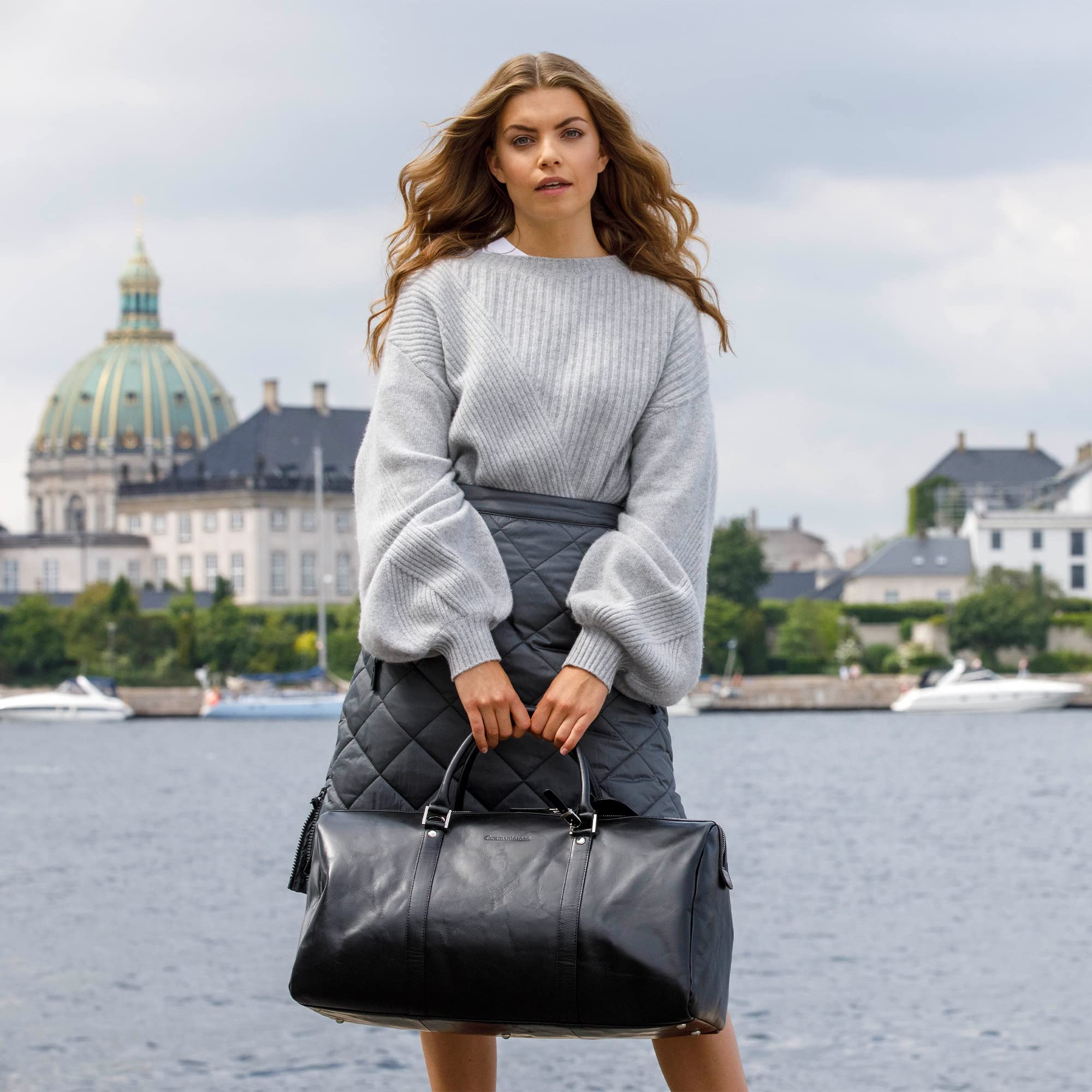 dbramante1928 - Kastrup 2nd Gen. Weekender Leder Reisetasche für Damen & Herren. Tasche mit strukturierten Ledergriffen & einem Schultergurt - Ehtem Vollnarbenleder - Dänisches Design