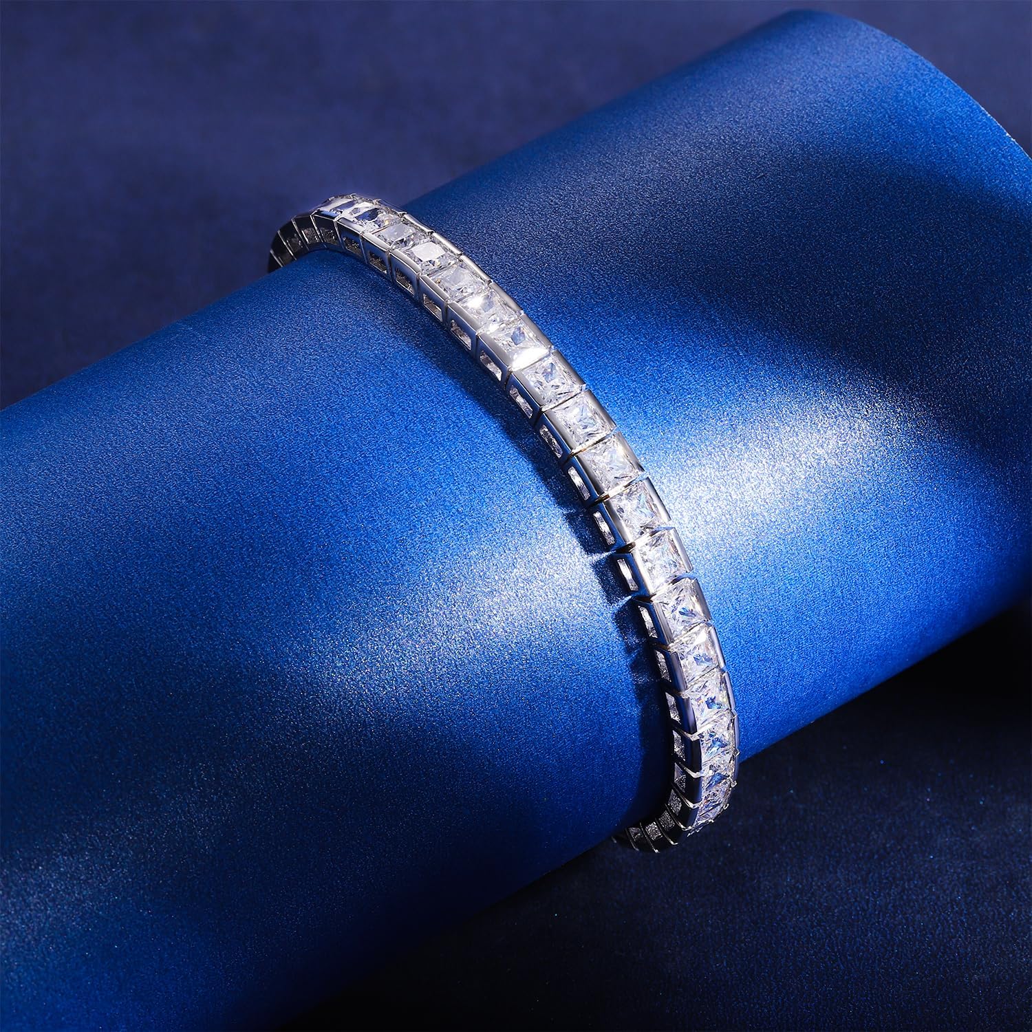 Gemsme 4 * 4mm Square Tennis Bracelet, 4mm Thin 18K White Gold Plated Square Cubic Zirconia Tennis Bracelet for Women - Image 3