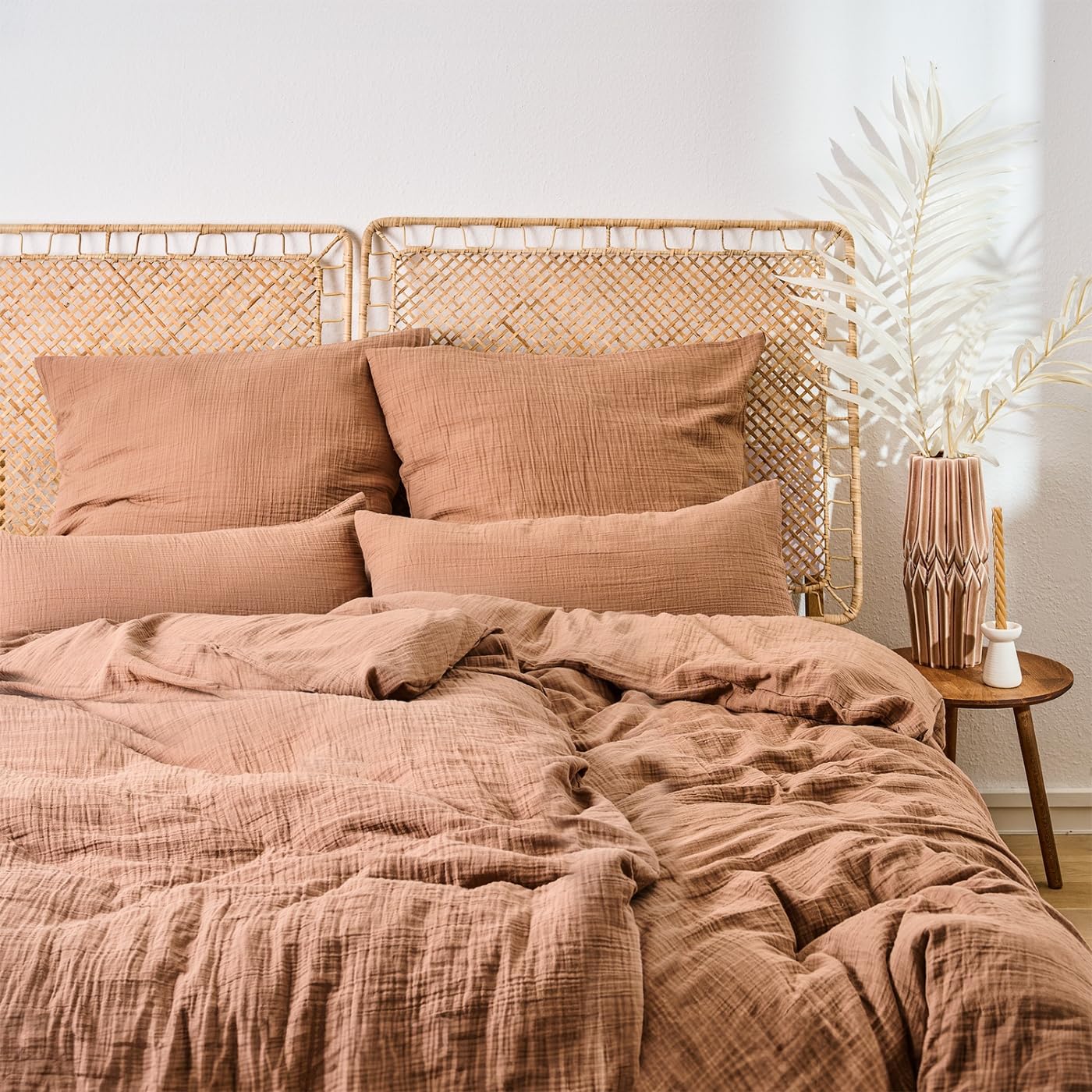 Blumtal Musselin Bettwäsche 4-teilig: 2X 135x200 cm + 2X 40x80 cm - Oeko-TEX zert. Bettwäsche Musselin aus 100% Baumwolle - extra weiches Bettwäsche-Set waschbar bei 40 °C - Sommerbettwäsche Kupfer