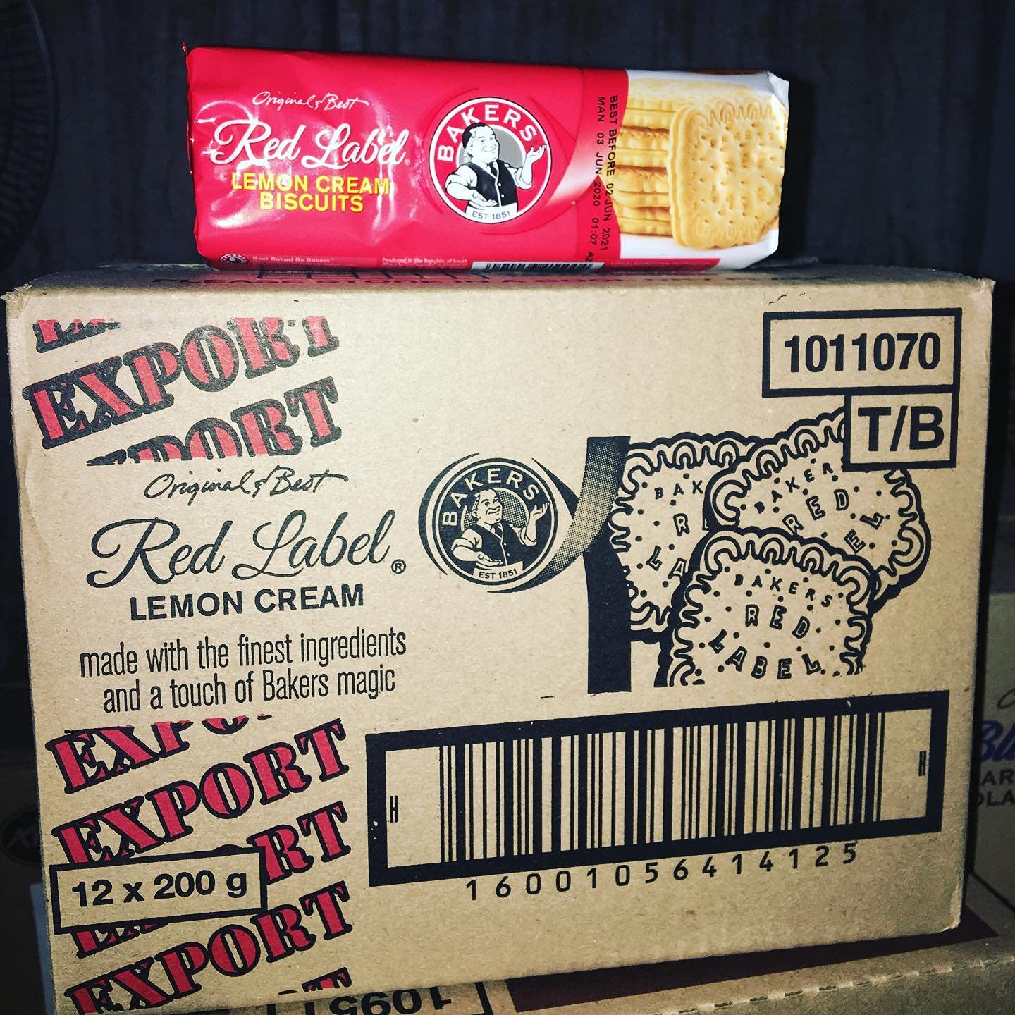 Bakers Red Label Lemon Creams Biscuits (200g) 12 Pack CASE