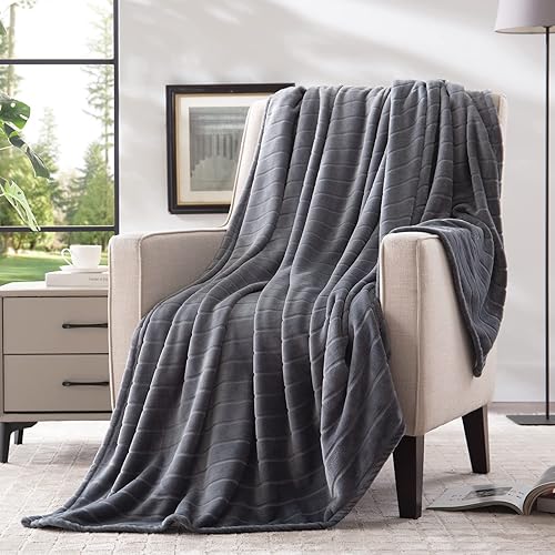 Bertte - Lujosa manta afelpada supersuave, ligera y acogedora, de 330GSM con decorativo patrón de rayas, para cama o sofá, 60 x 80pulgadas, color