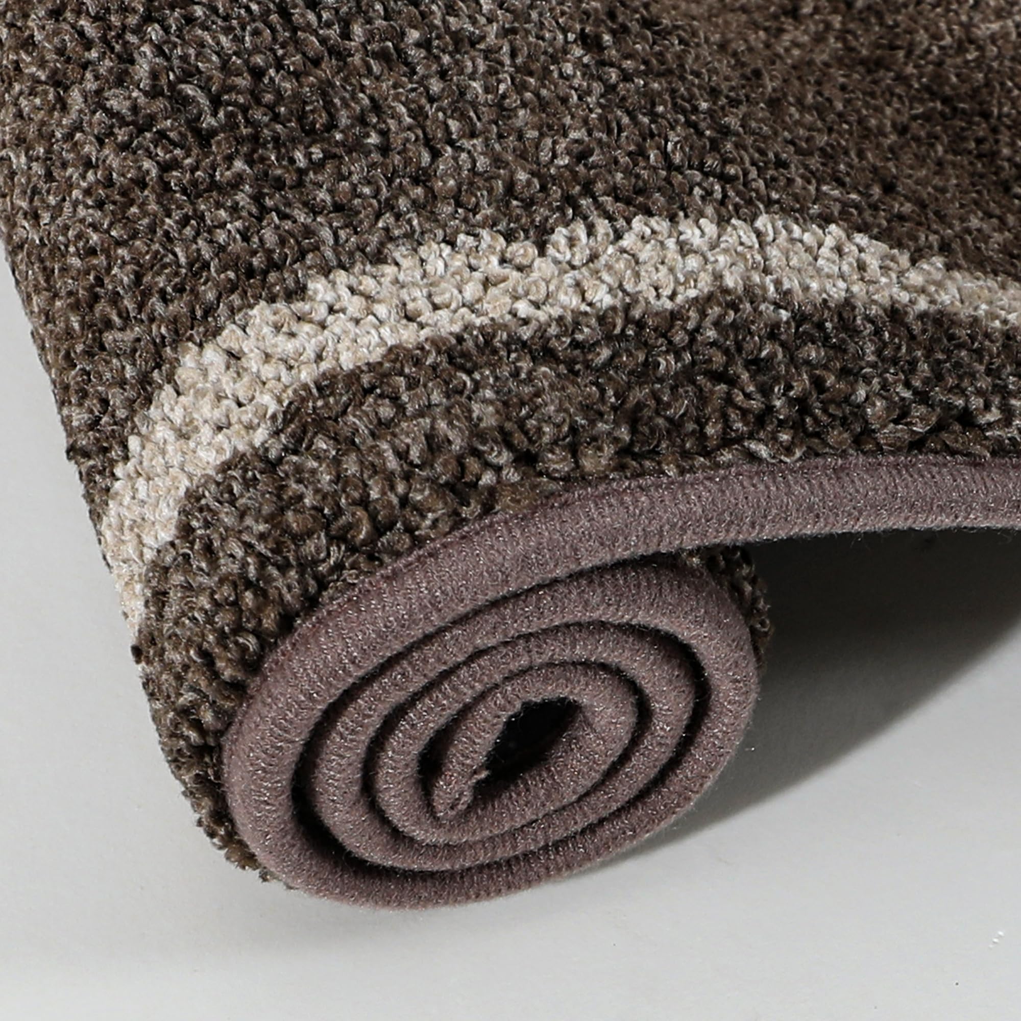 COSY HOMEER Tappetini Per Gradini, 70 x 22 cm, 4 Pezzi, Autoadesivi Tappeto Per Scale Antiscivolo Retro in TPE Lavabili in Lavatrice 100% Poliestere, Marrone