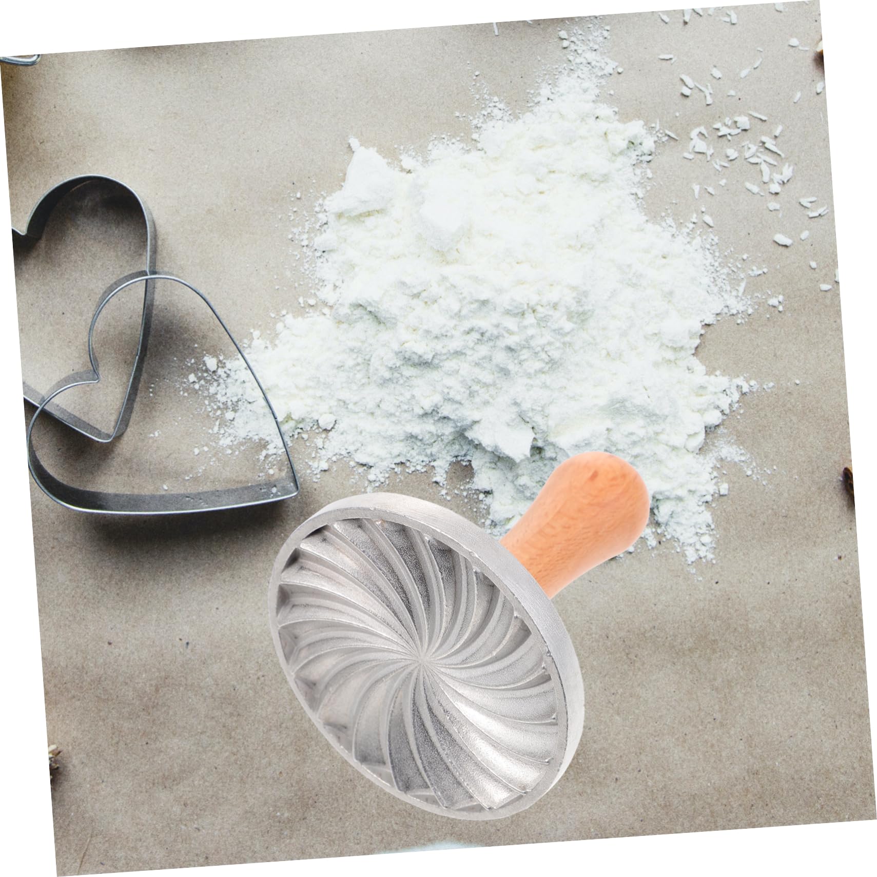 HEALEEP Zinc Alloy Cookie Mold Ergonomic Handle Baking Tool for Home Use for Biscuit Making for Families Weddings and Dessert Shops