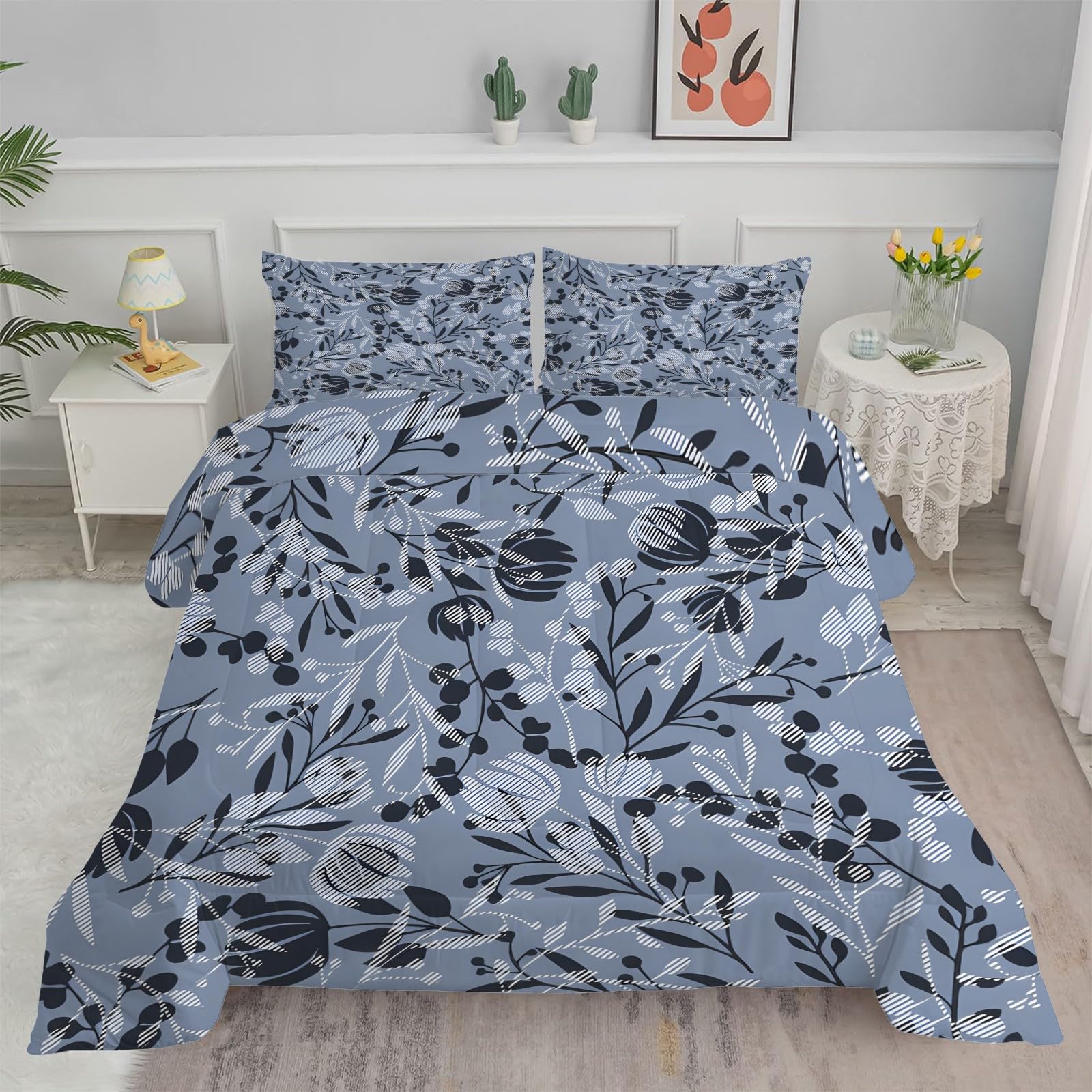 Linfye Blue King Size Duvet Blue Coverless Duvet Bedding With Floral Pattern Reversible Soft Duvet Quilt Comforter Set with 2 Shams Hypoallergenic and Machine Washable 240 x 220cm, King Size