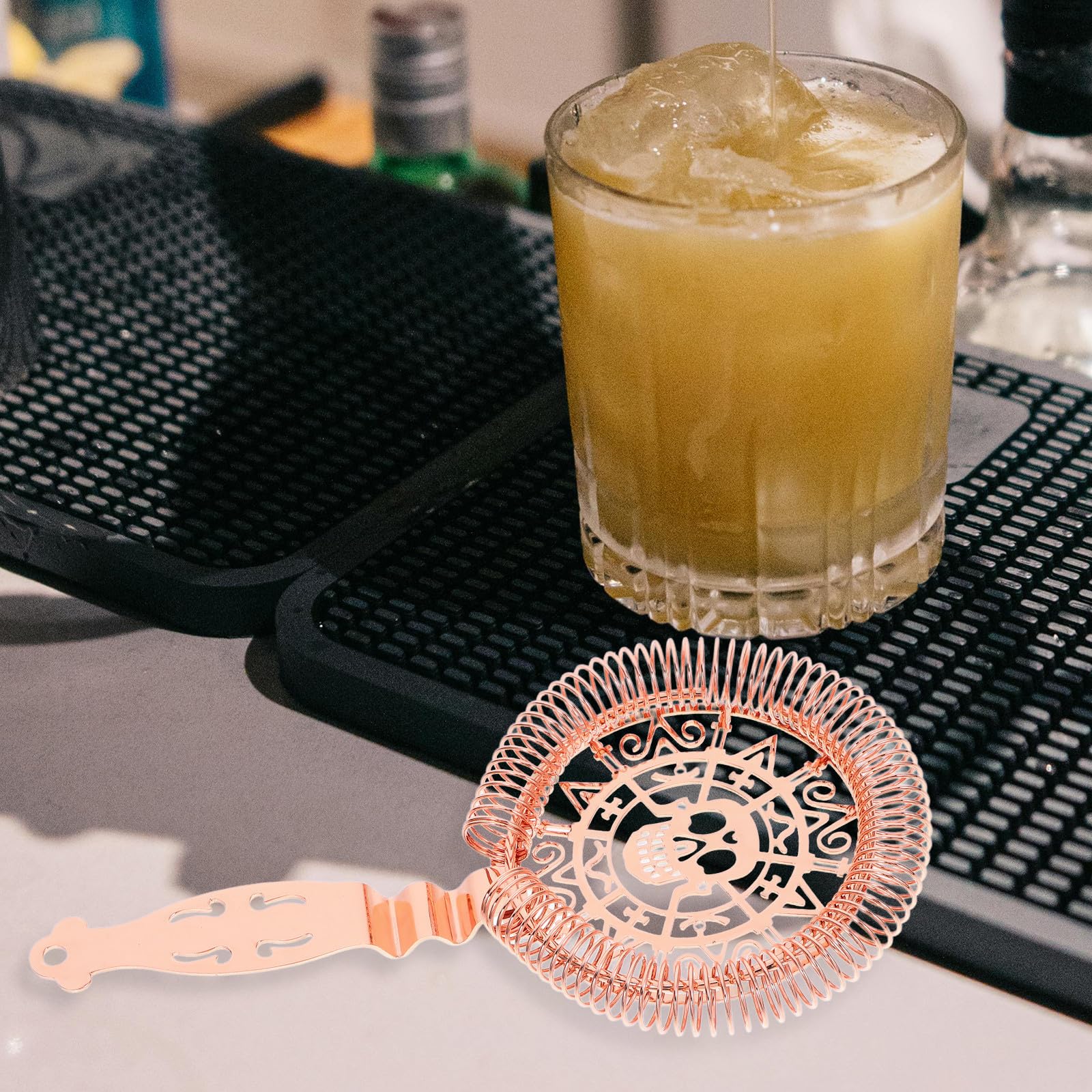 SOLUSTRE 4 Stück Wiederverwendbares Edelstahl Cocktailsieb mit Totenkopf Design Komfortabler Griff und Leicht zu Reinigen für Riegel und Zuhause