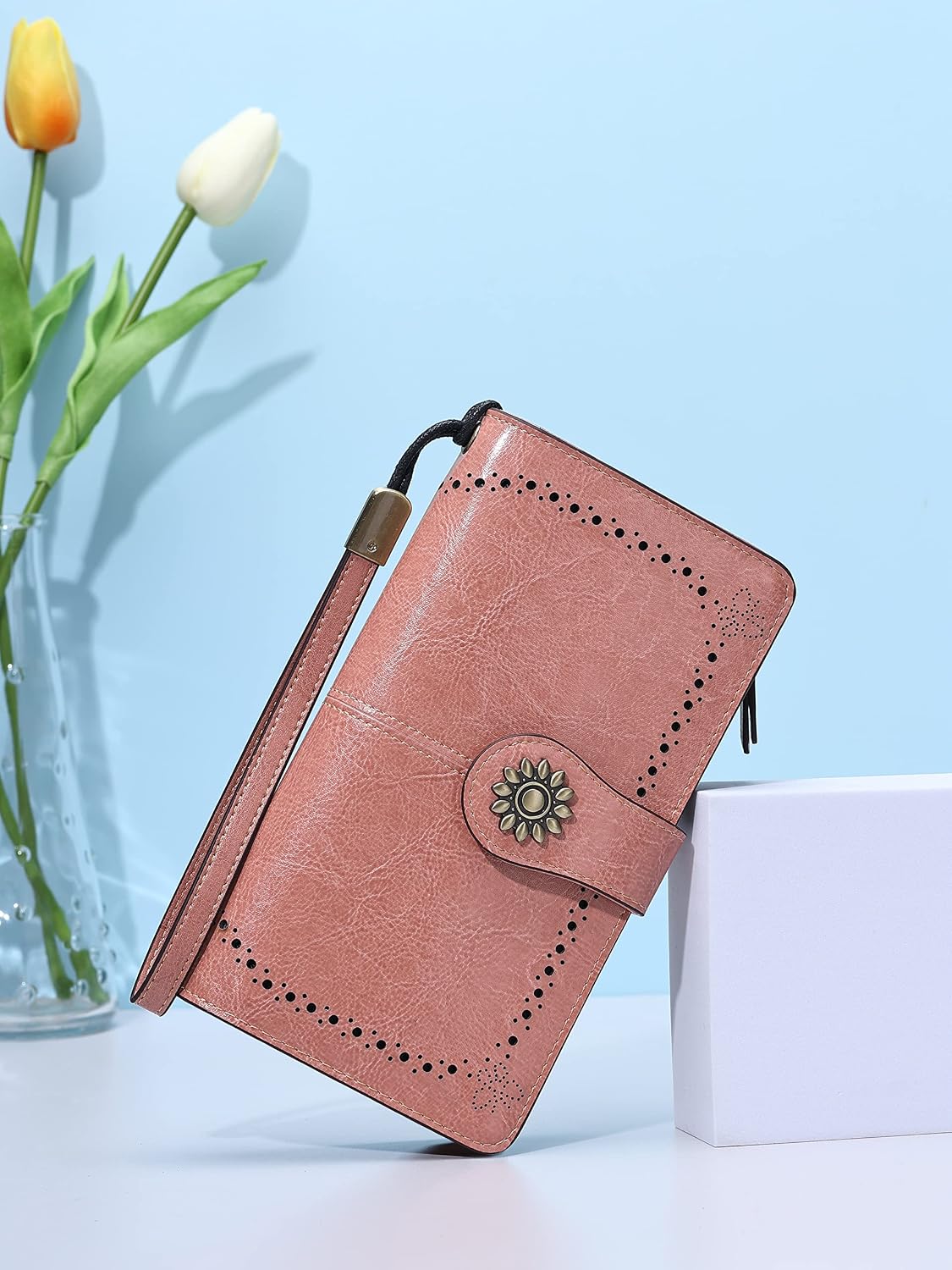 Lavemi Womens Large Capacity Genuine Leather RFID Blocking Wallets Wristlet Clutch Card Holder image 2