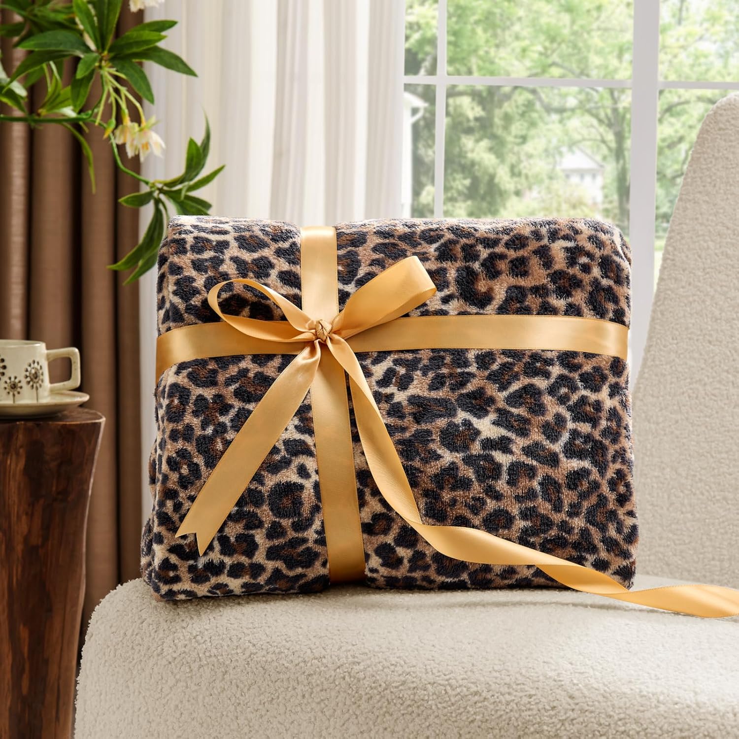 BEDELITE Fleece Blanke for Couch & Bed, Luxury Plush Cozy Fuzzy Blanket, 50"x 60", Brown Leopard - Image 5