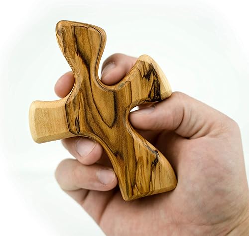 Miniatura 3 de Cruz de comodidad curativa, cruz grande de madera de olivo de tierra sagrada, cruces de oración de bolsillo de madera con bolsa de terciopelo,