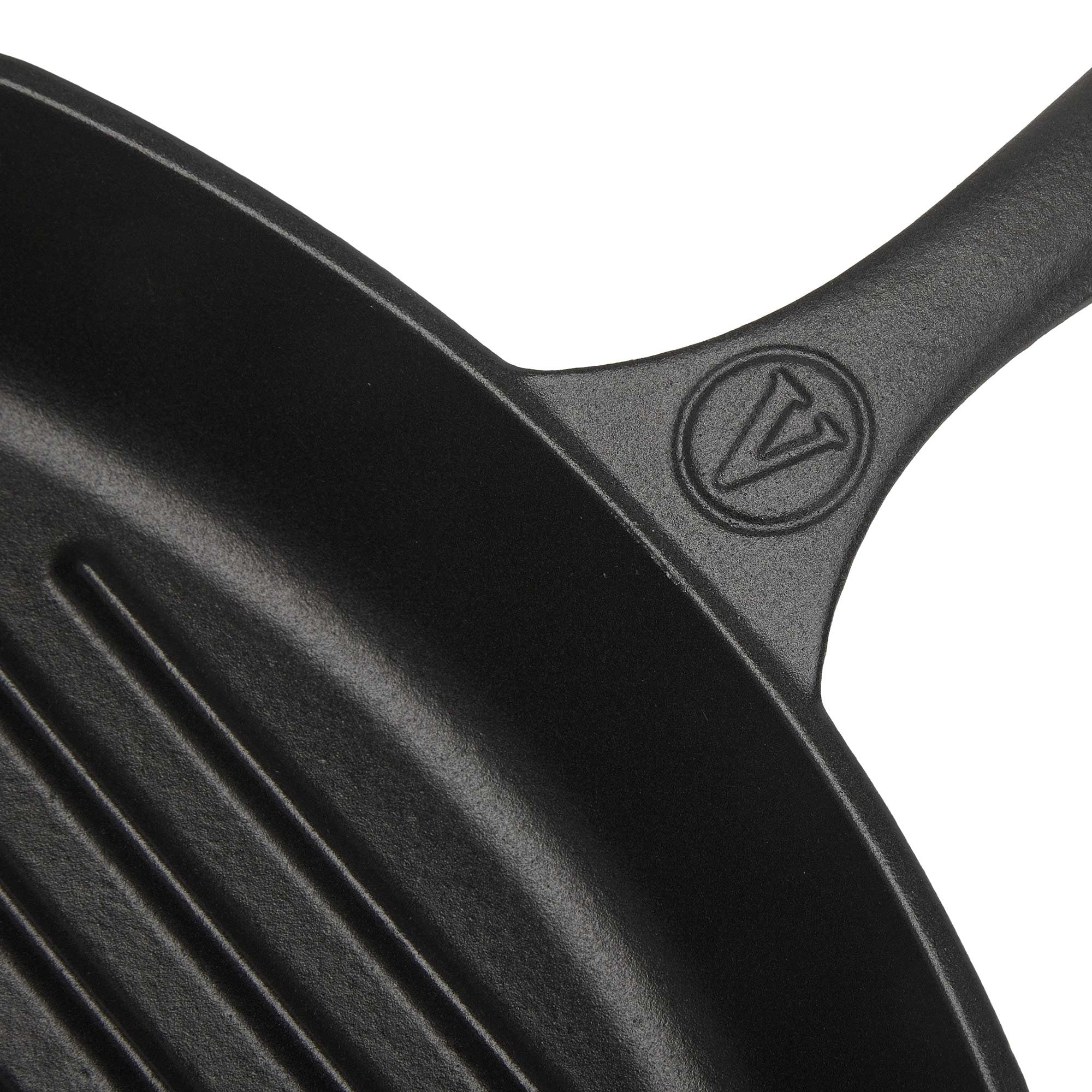 VICTORIA Padella Bistecchiera in Ghisa Smaltata Induzione da 25x25 cm, Adatta per, Fuoco, Barbecue, Forno, Vetroceramica e Gas, Cast Iron Skillet Senza Sostanze Tossiche, Senza PTFE e PFOA
