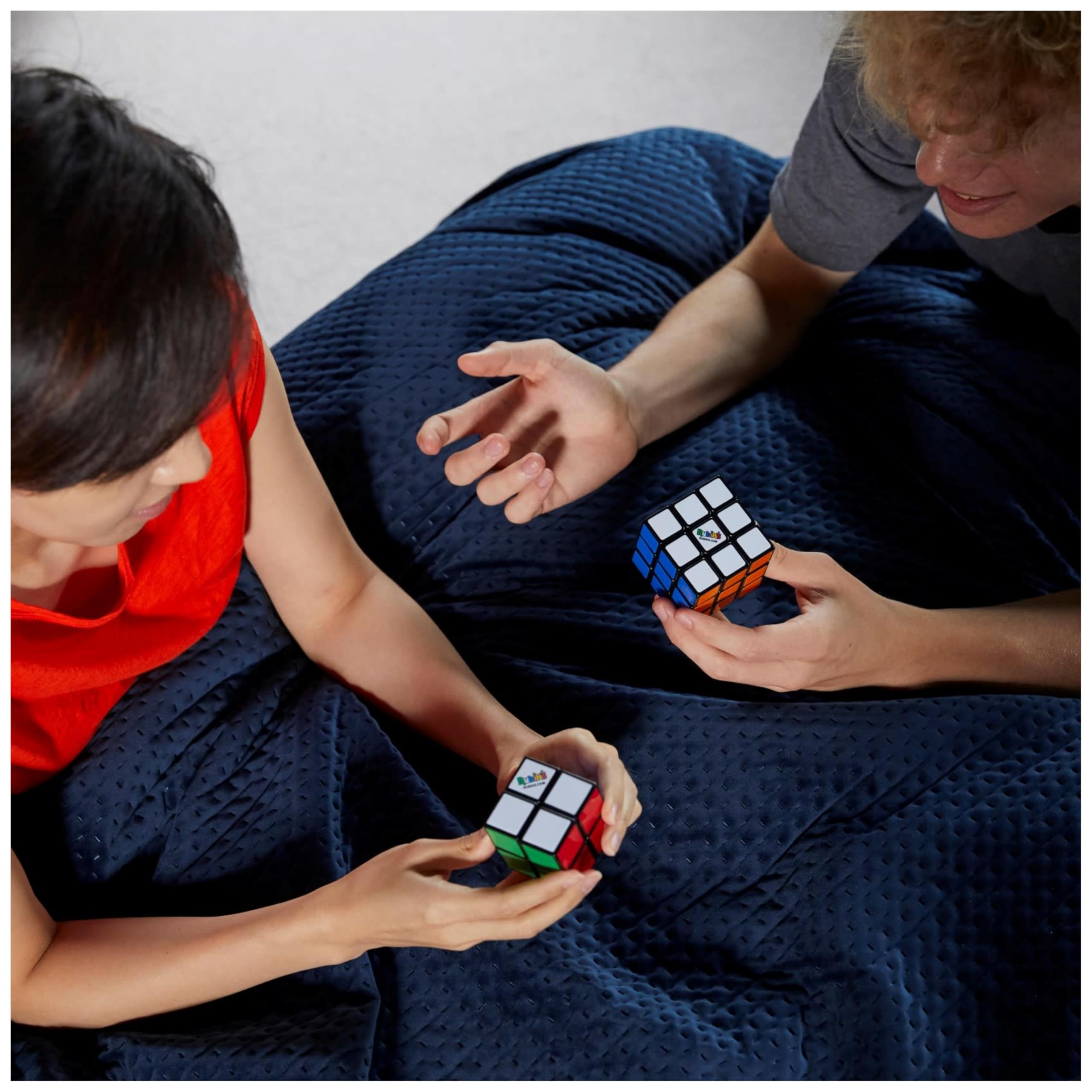Rubiks - Pack Duo Cubo Rubik - Juego de Rompecabezas 3x3 y versión Mini 2x2 - Cubo Mágico para Desafiar la Mente - Juguetes Niños 8 Años +