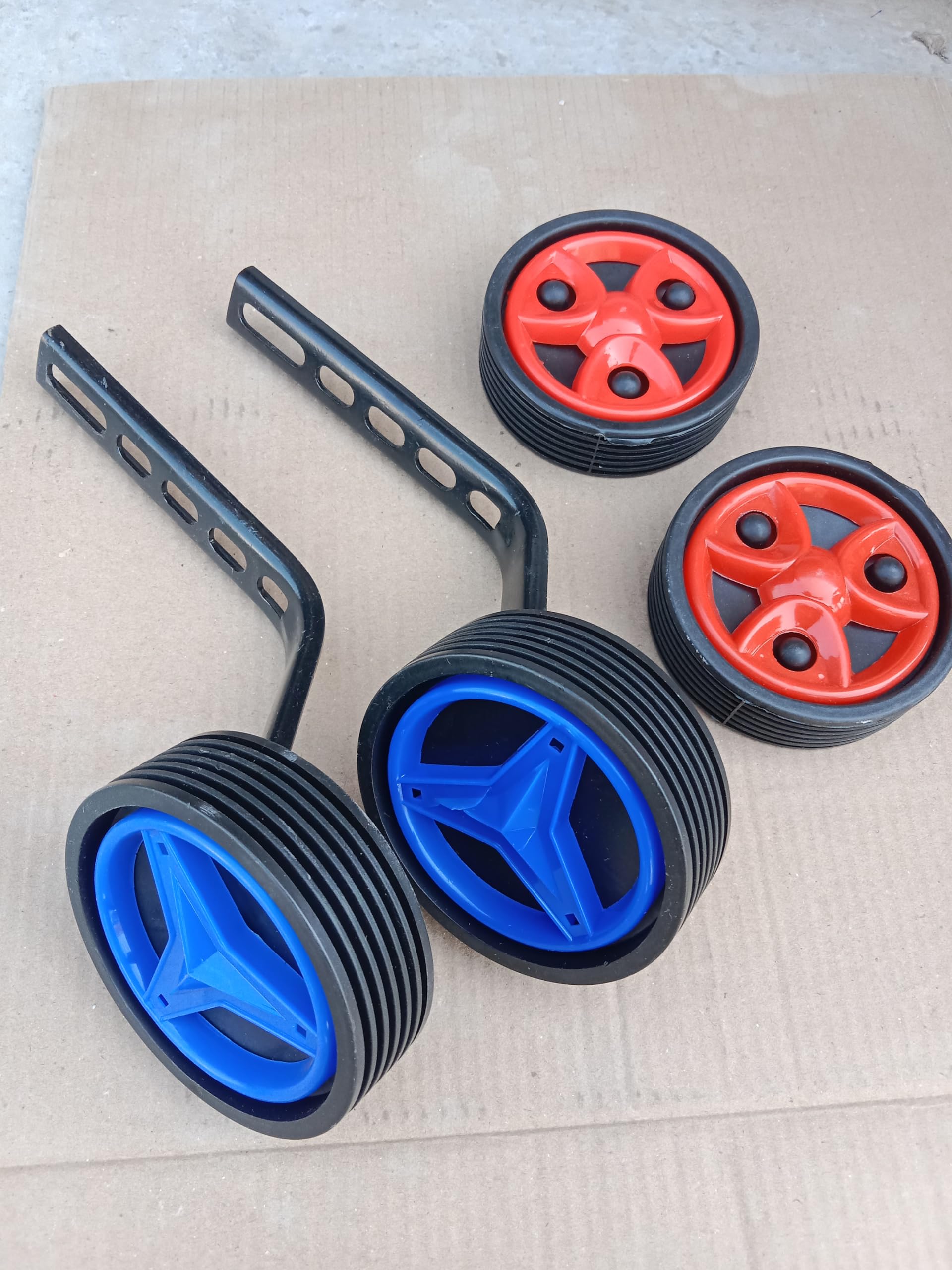 Alloy Steel Cycle Side Supporter Wheel Training Wheels Adjustable Side Support Wheel Set for 14 to 20 inch Bicycle (Multicolour)