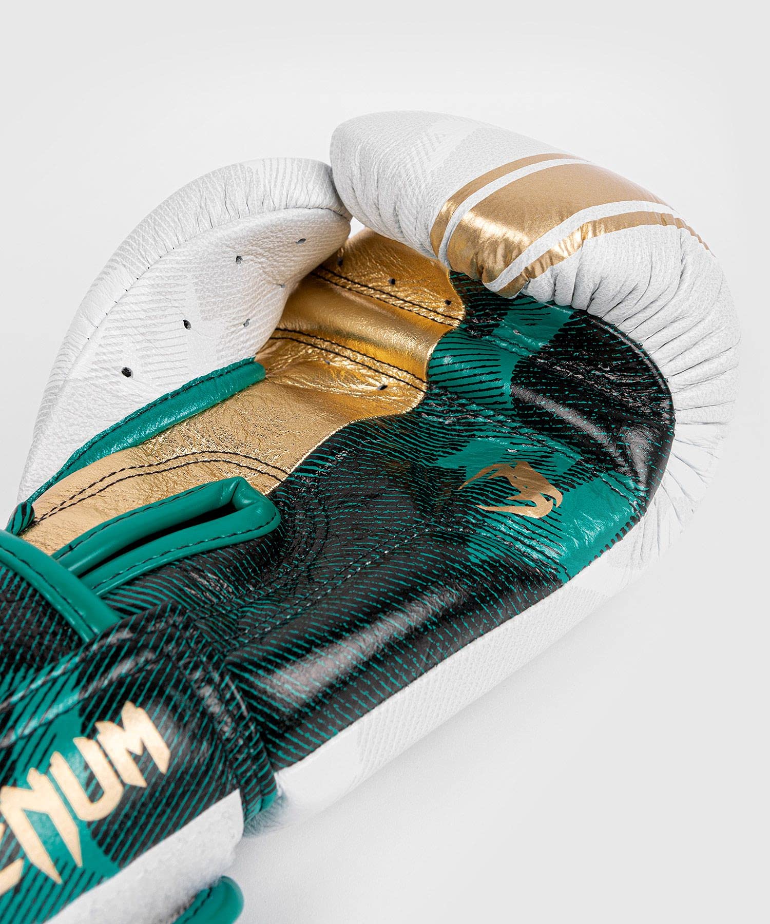 Amazon | VENUM ボクシンググローブ WBC MUAY THAI BOXING